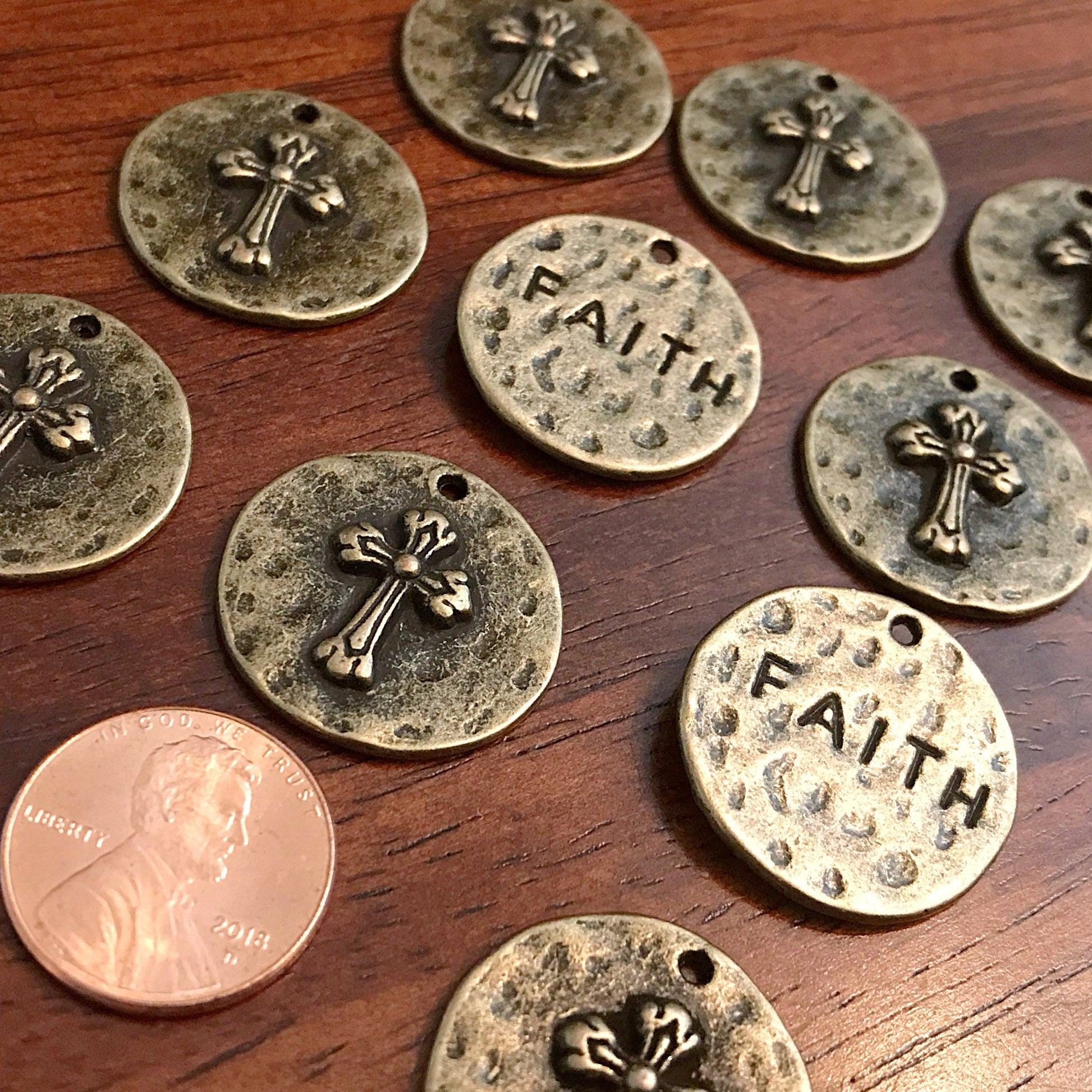 5pcs, Large Faith Charms, Round Faith Charms, Antique Bronze Cross Charms, Round Cross Charms, Hammered Cross Pendants, Disc Cross, Findings