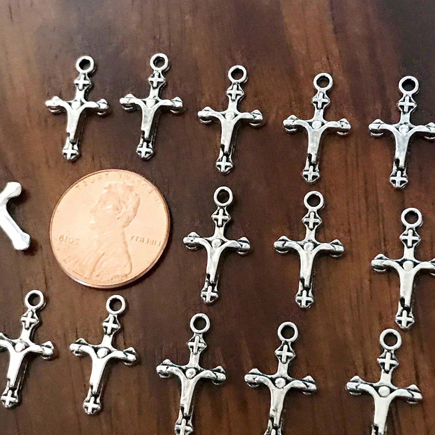 Bulk 40, Cross Charms, Antique Silver Cross, Cross Pendants, Rosary Cross Charms, Crucifix Charms, Rosary Parts, Tiny Cross Charms, Findings
