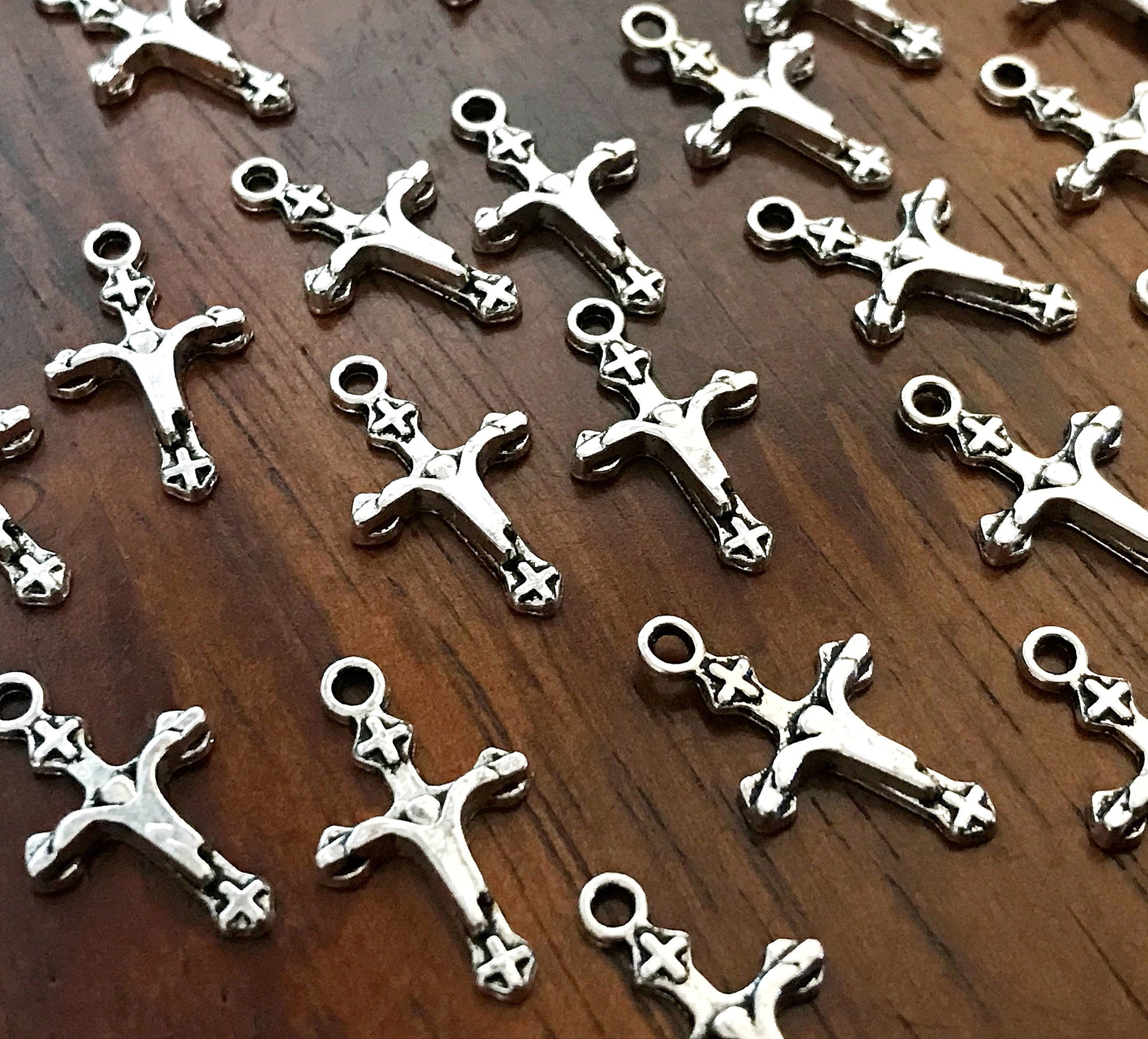 20pcs, Cross Charms, Antique Silver Cross, Cross Pendants, Rosary Cross Charms, Crucifix Charms, Rosary Parts, Tiny Cross Charms, Findings