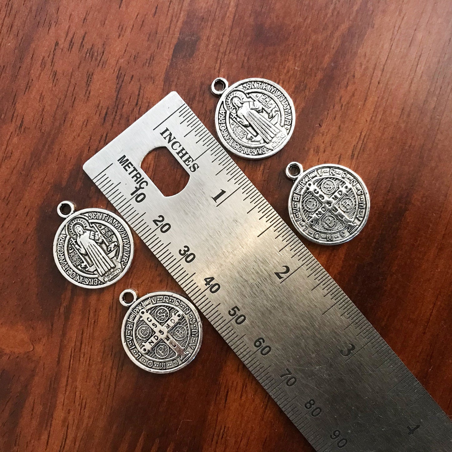 8pcs, Saint Benedict Medal, Silver Saint Benedict Medal Pendants, Devil Chasing Medal, Protection Against Evil Amulet, 7/8” in diameter