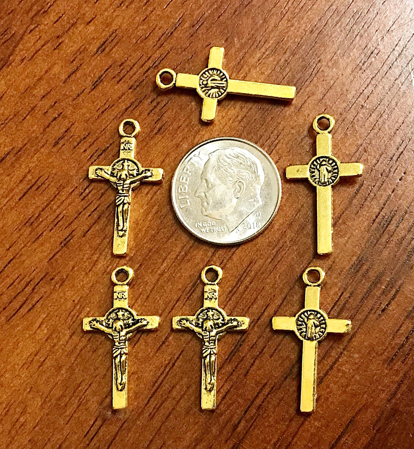 Bulk 25 Gold Cross Charms, Antique Gold Cross Charm, Crucifix Charms, Prayer Quilt Charms, Thin Cross Charms, Gold Cross Pendants, Findings