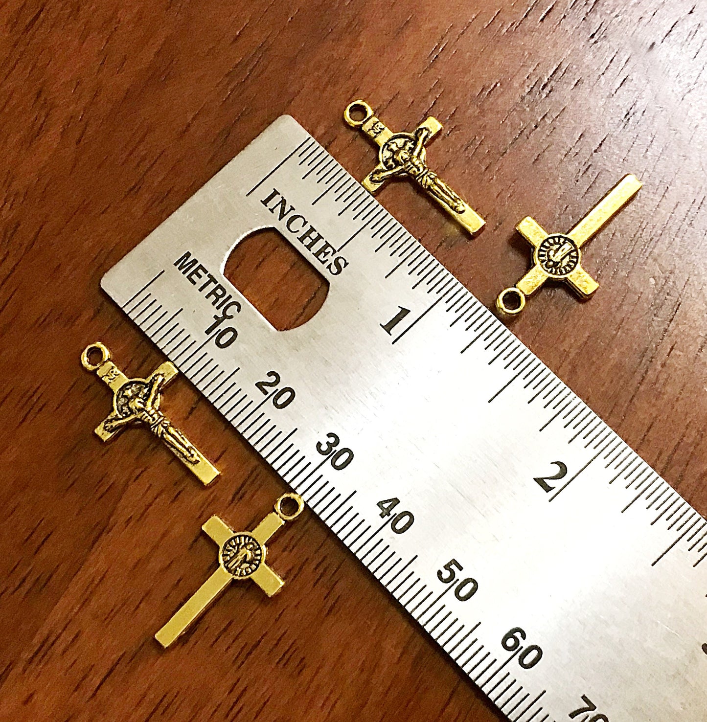15pcs, Gold Cross Charms, Antique Gold Cross Charm, Crucifix Charms, Prayer Quilt Charms, Thin Cross Charms, Gold Cross Pendants, Findings