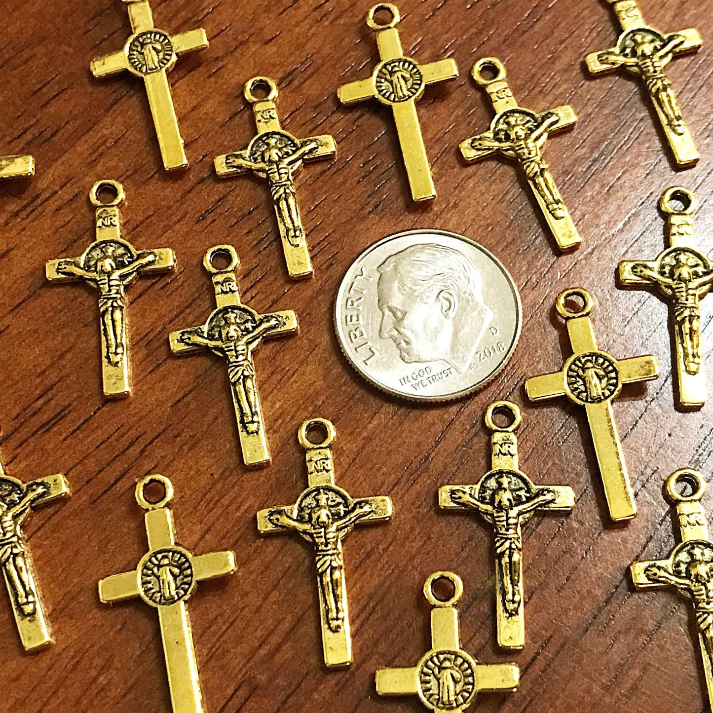 Bulk 25 Gold Cross Charms, Antique Gold Cross Charm, Crucifix Charms, Prayer Quilt Charms, Thin Cross Charms, Gold Cross Pendants, Findings