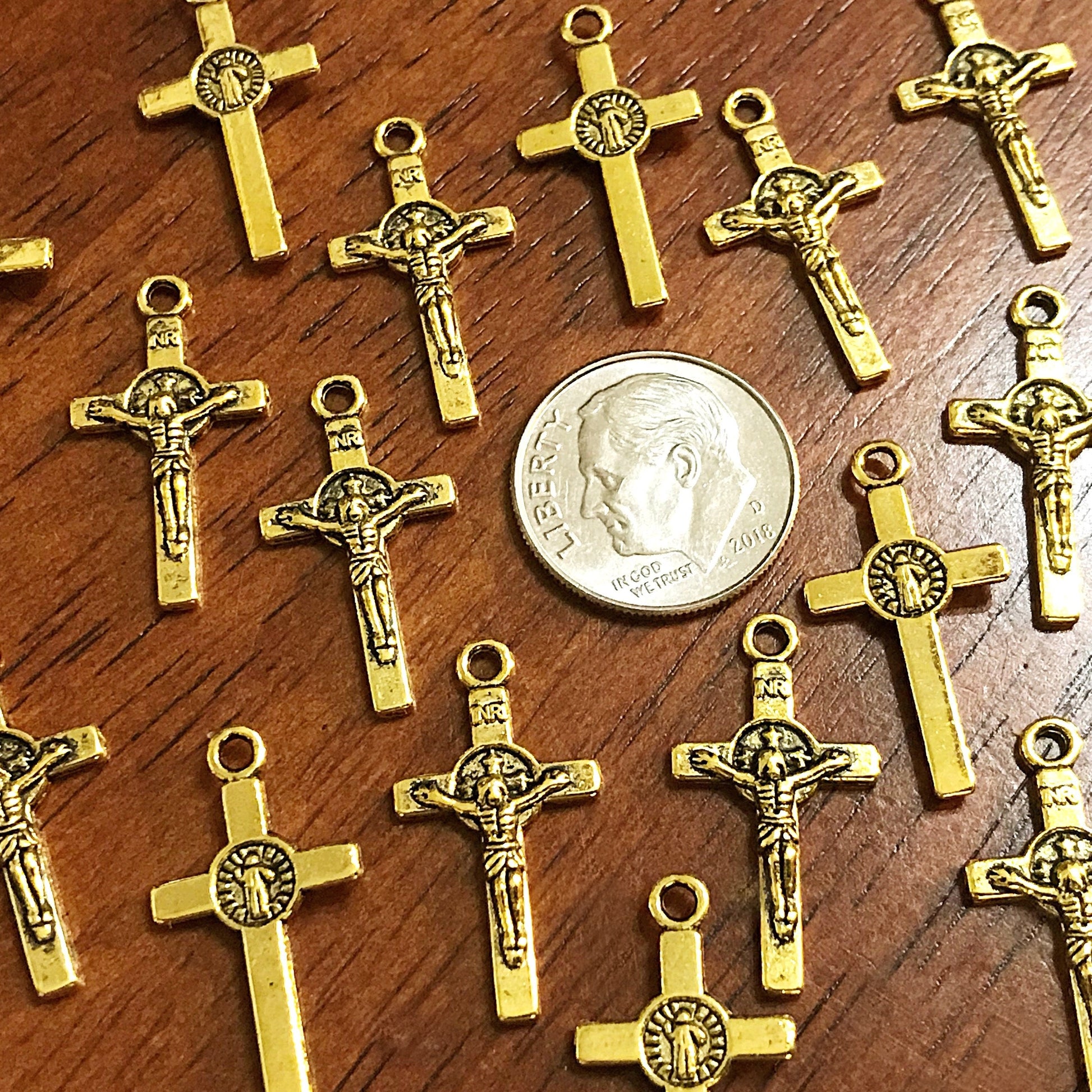Bulk 25 Gold Cross Charms, Antique Gold Cross Charm, Crucifix Charms, Prayer Quilt Charms, Thin Cross Charms, Gold Cross Pendants, Findings