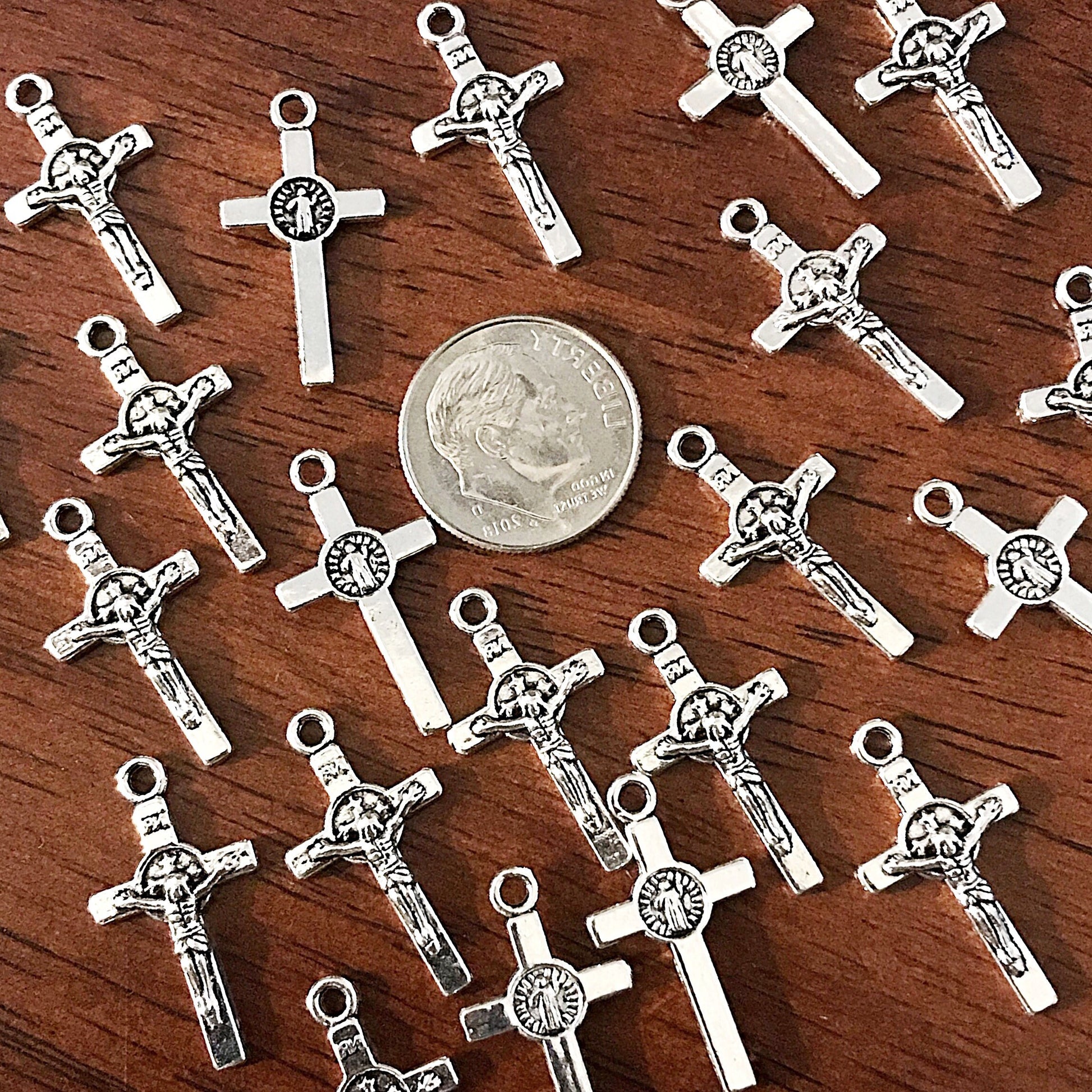 25pcs, Silver Cross Charms, Antique Silver Cross Charms, Crucifix Charms, Prayer Quilt Charms, Thin Cross, Silver Cross Pendants, Findings