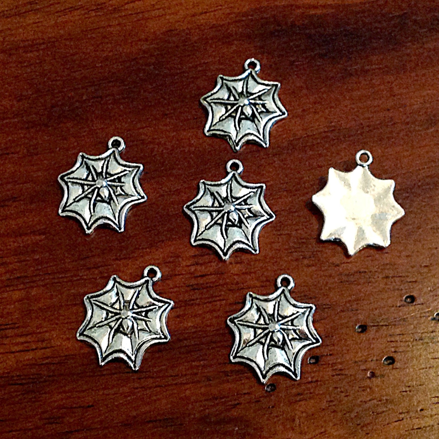 Bulk 20pcs, Spider Web Charms, Antique Silver Charms, Spider Web Pendants, Halloween Charms, Bracelet Charms, Findings, Jewelry Supplies