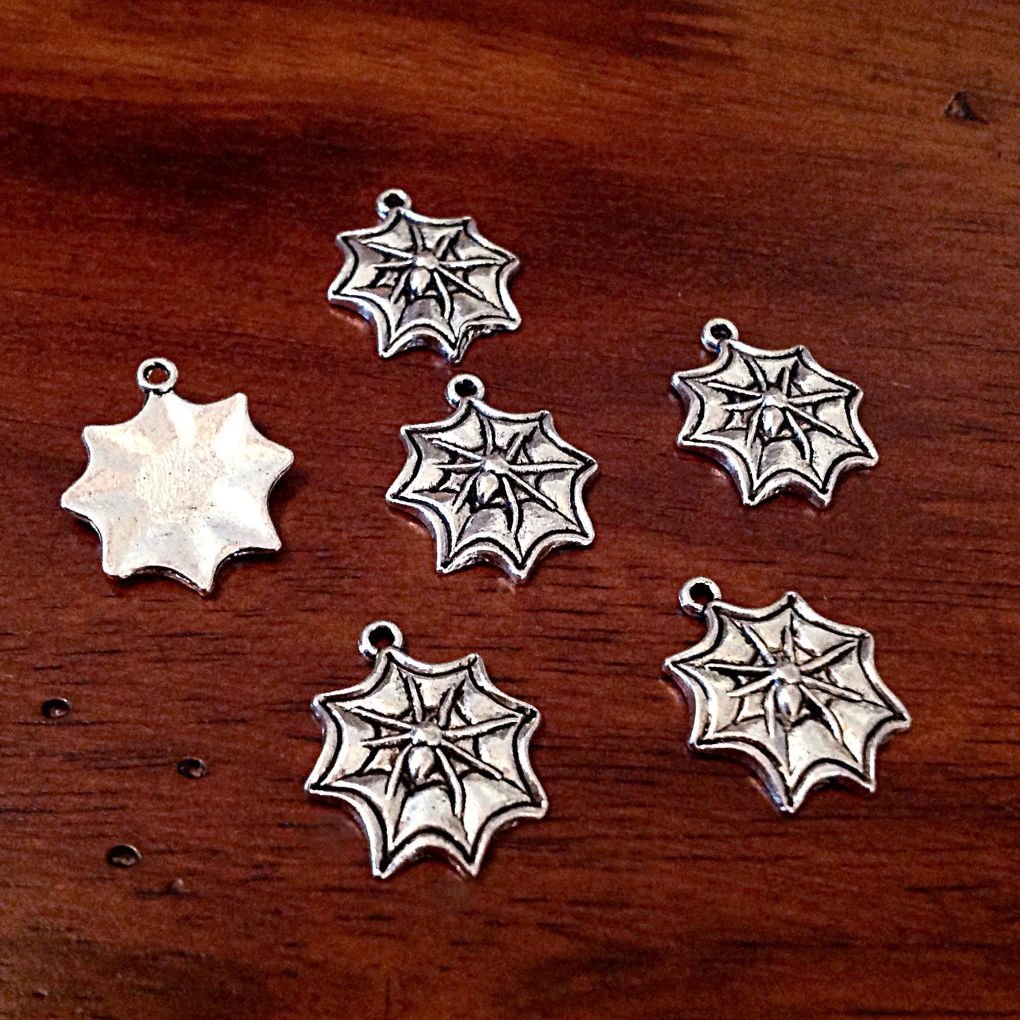 Bulk 20pcs, Spider Web Charms, Antique Silver Charms, Spider Web Pendants, Halloween Charms, Bracelet Charms, Findings, Jewelry Supplies