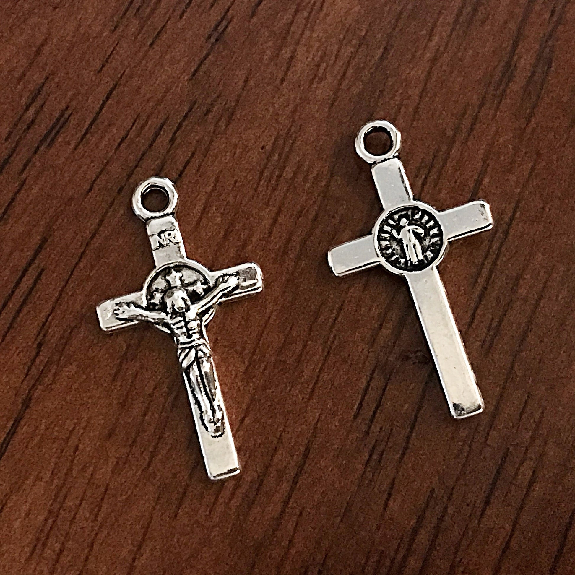 15pcs, Silver Cross Charms, Antique Silver Cross Charms, Crucifix Charms, Prayer Quilt Charms, Thin Cross, Silver Cross Pendants, Findings