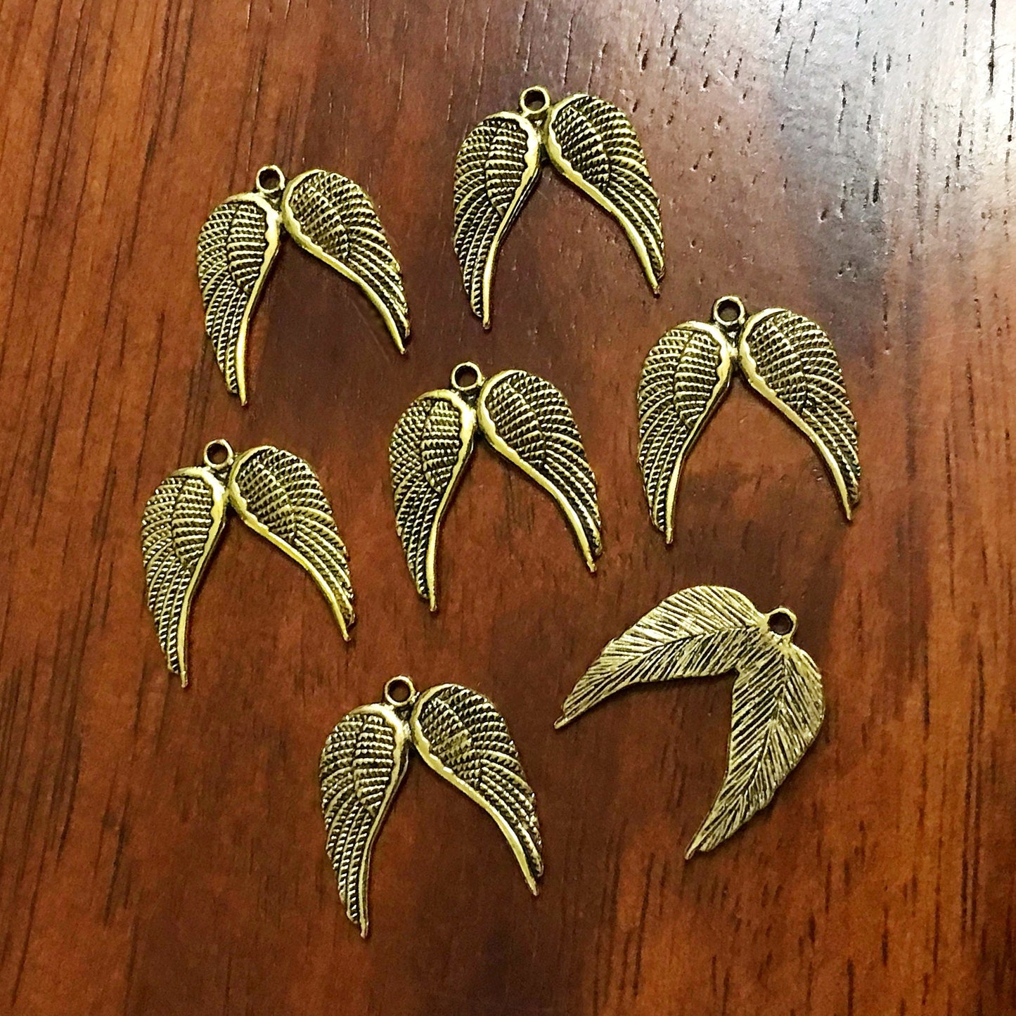 25pcs, Wing Charms, Gold Tone Wings Charms, Antique Gold Wing Charms, Wings Charms, Double Wing Charms, Angel Wings Charms, Findings