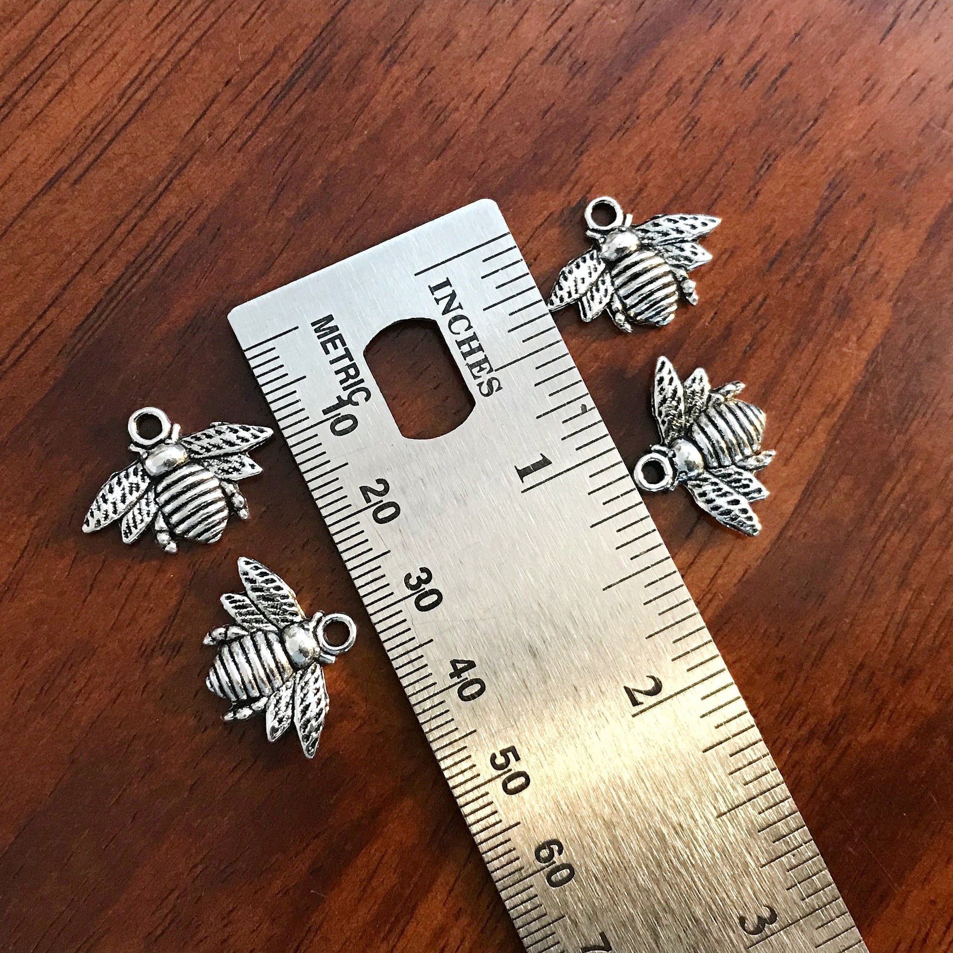 Bulk 20, Bee Charms, Antique Silver Bee Charms, Honey Bee Charms, Bee Pendants, Dragonfly Charms, Insect Charms, Honeybee Charms, Findings