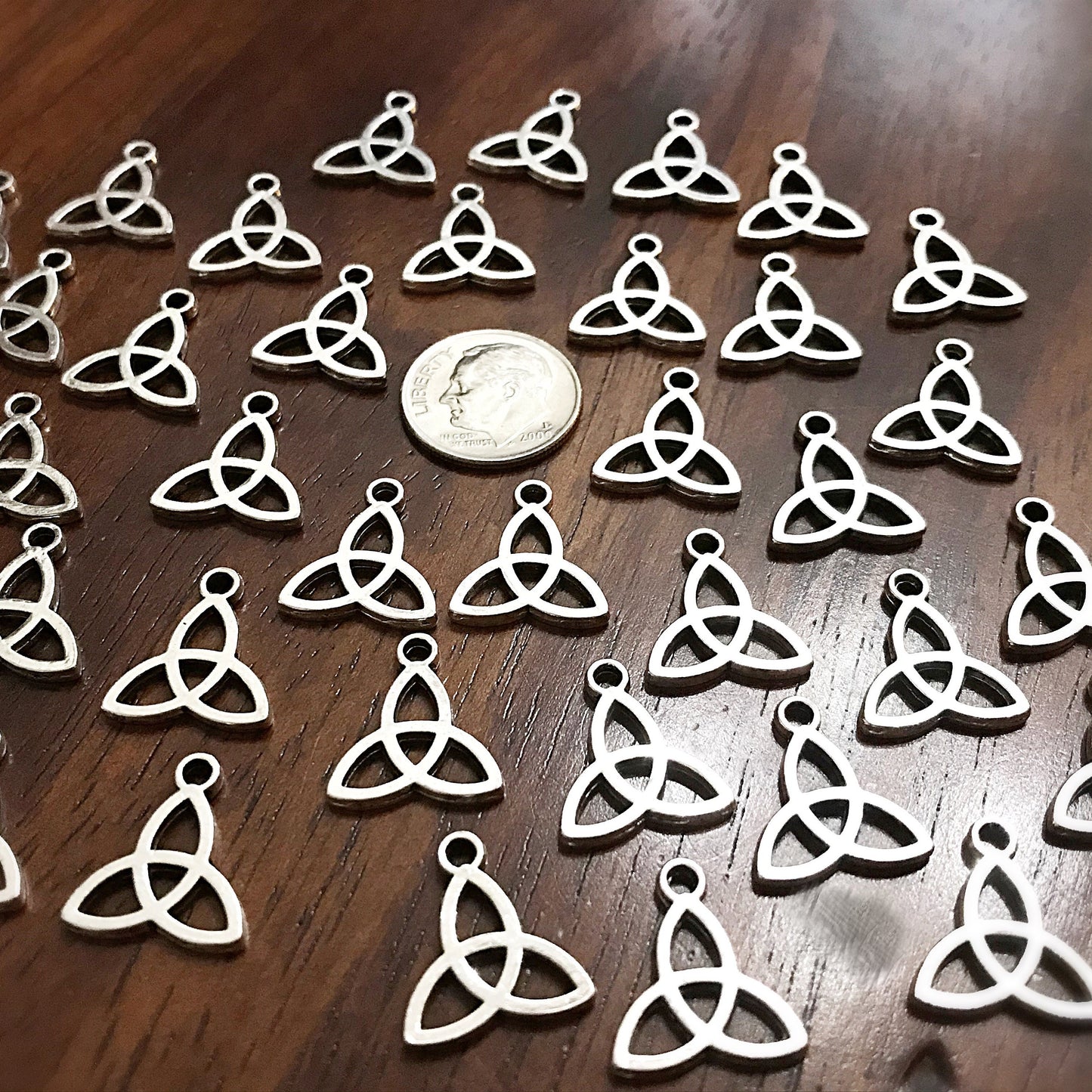 20pcs, Trinity Knot Charms, Celtic Trinity Knot Charms, Triquetra Charms, Celtic Knot Charms, Infinity Charms, Holy Trinity Charms