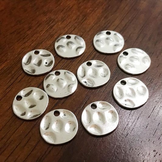 15pcs, Silver Coin Charms, Stamping Disc Blanks, Antique Silver Hammered Disc Charms, 15mm Coin Charms, Stamping Disc Blank Charms, Findings
