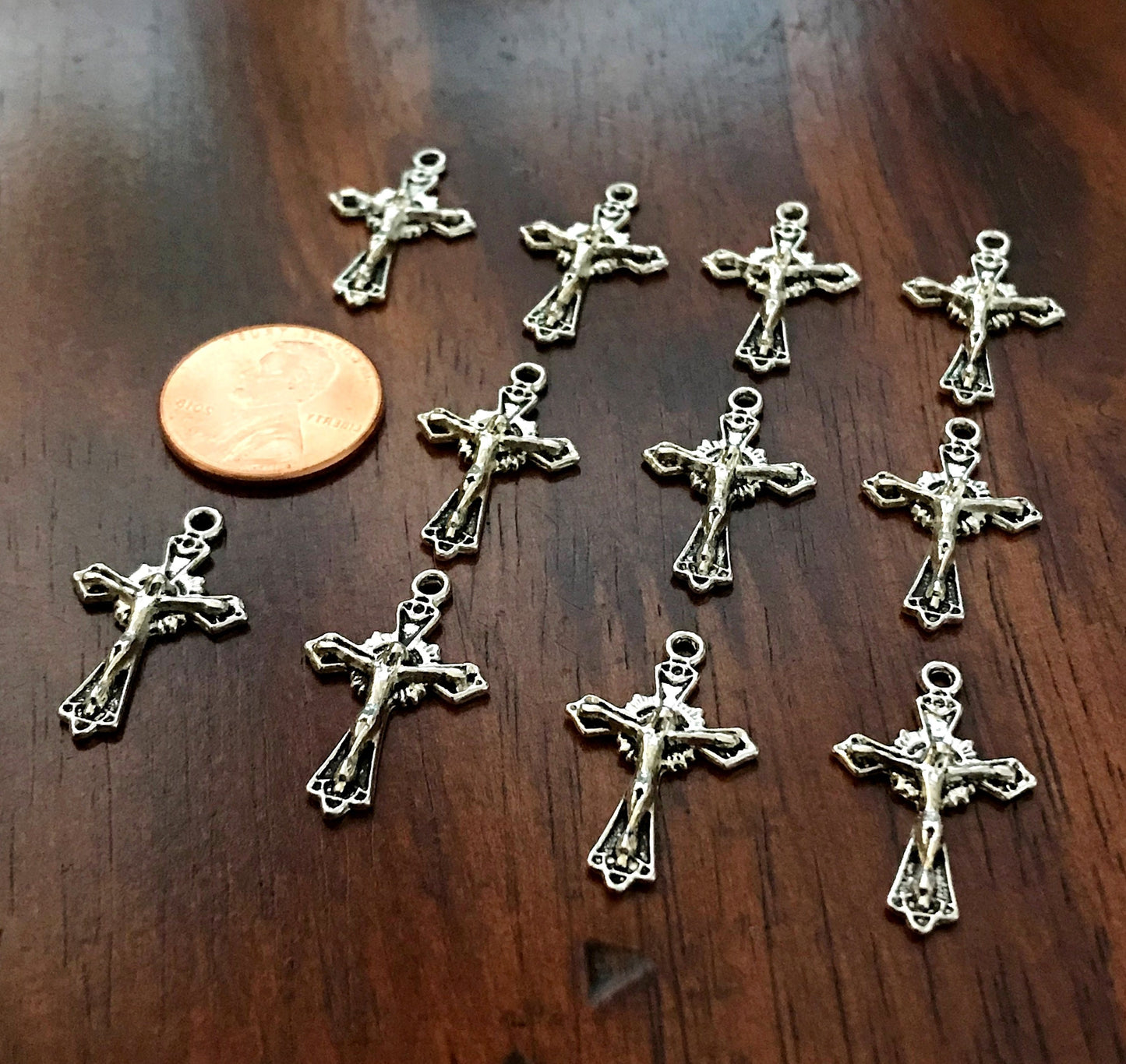 20pcs, Silver Cross Charms, Antique Silver Cross Charms, Crucifix Charms, Prayer Quilt Charms, Thin Cross, Silver Cross Pendants, Findings