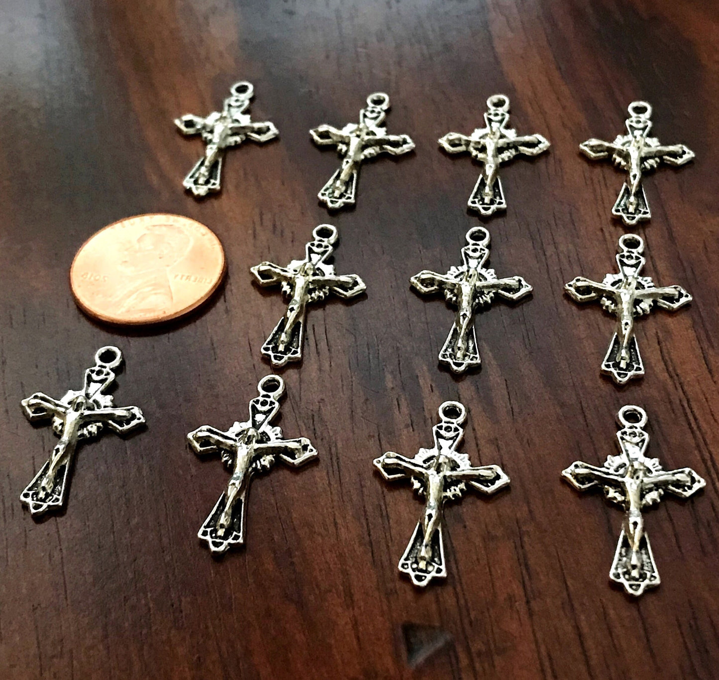 20pcs, Silver Cross Charms, Antique Silver Cross Charms, Crucifix Charms, Prayer Quilt Charms, Thin Cross, Silver Cross Pendants, Findings