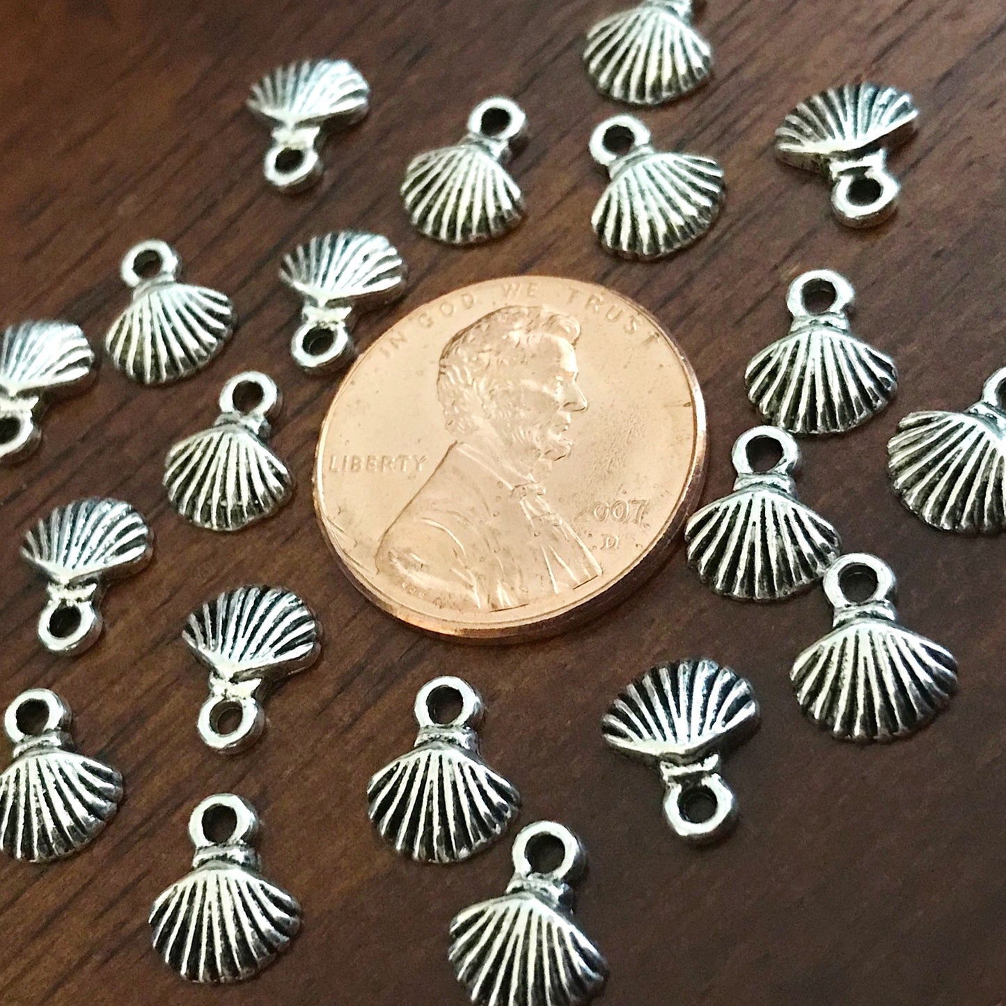 25pcs, Seashell Charms, Antique Silver Charms, Tiny Seashell Charms, Sea Shells, Silver Shell Charms, Starfish Shell Charms, Findings