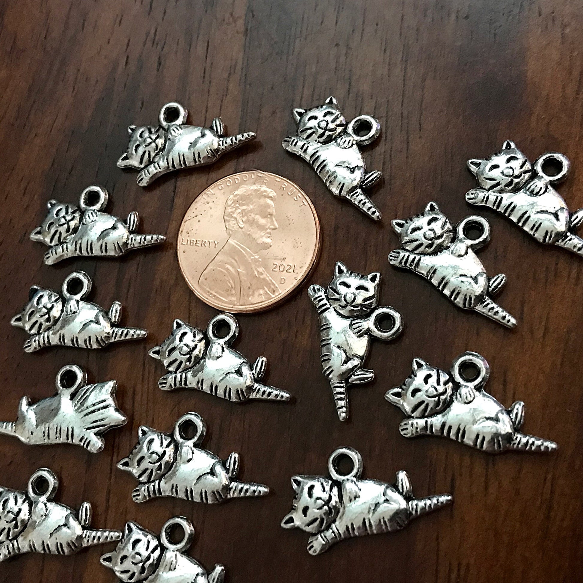 20pcs, Cat Charms, Antique Silver Cat Charms, 3D Cat Charms, Kitten Charms, Feline Charms, Kitty Cat Charms, Silver Cat Charms, Findings