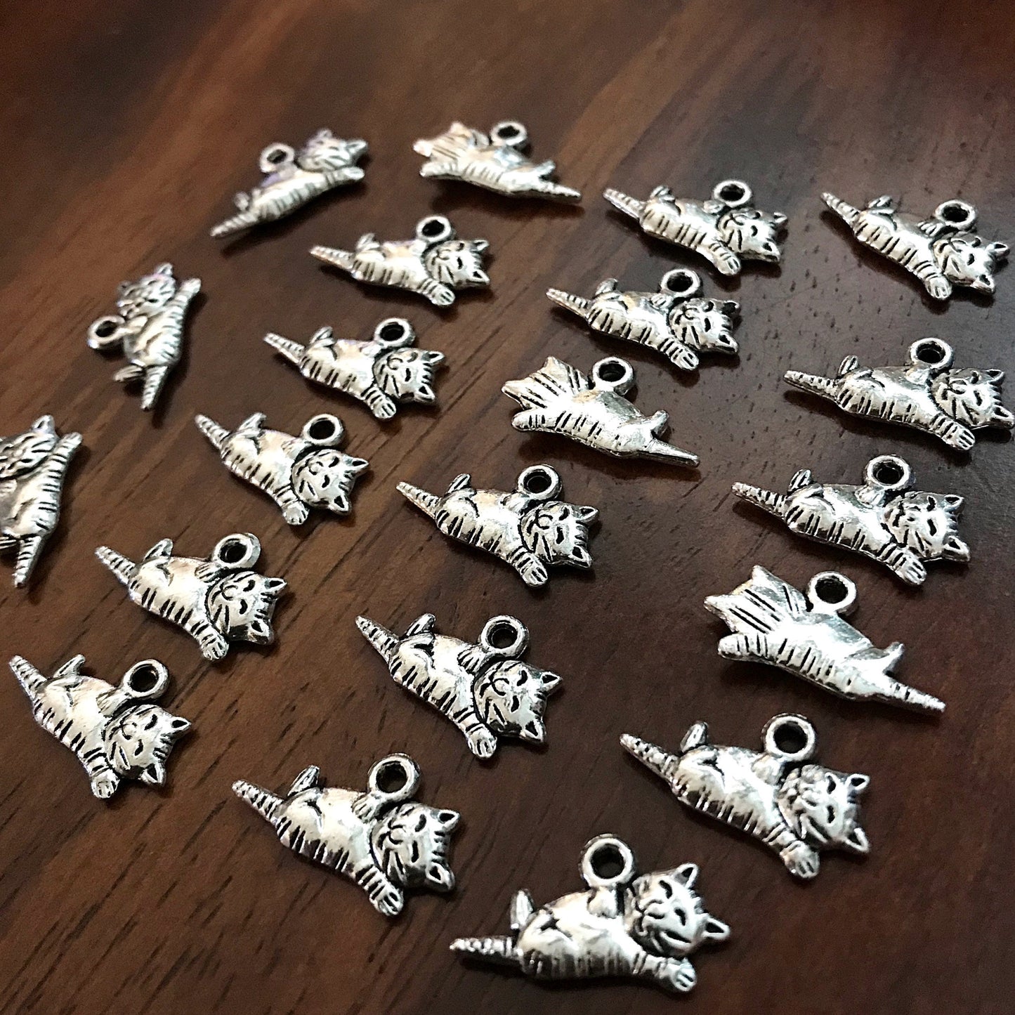 20pcs, Cat Charms, Antique Silver Cat Charms, 3D Cat Charms, Kitten Charms, Feline Charms, Kitty Cat Charms, Silver Cat Charms, Findings
