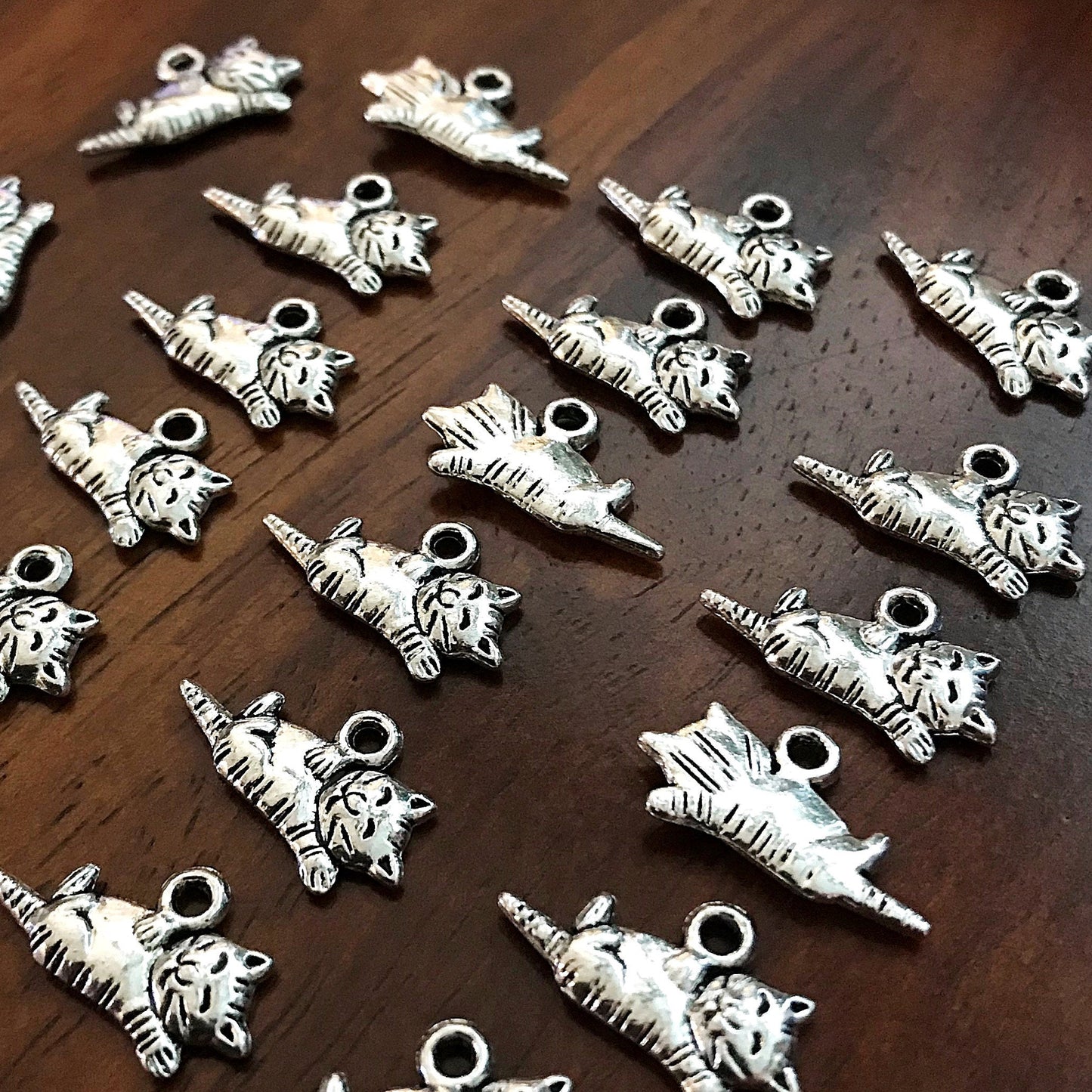 20pcs, Cat Charms, Antique Silver Cat Charms, 3D Cat Charms, Kitten Charms, Feline Charms, Kitty Cat Charms, Silver Cat Charms, Findings