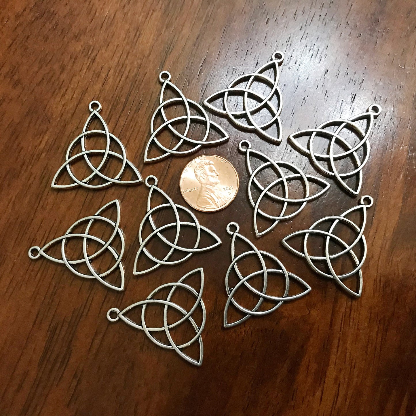 10pcs Celtic Knot Charms, Large Trinity Knot Charms, Triquetra Charms, Dull Silver Tone Infinity Knot Charms, Celtic Knot Pendants, Findings