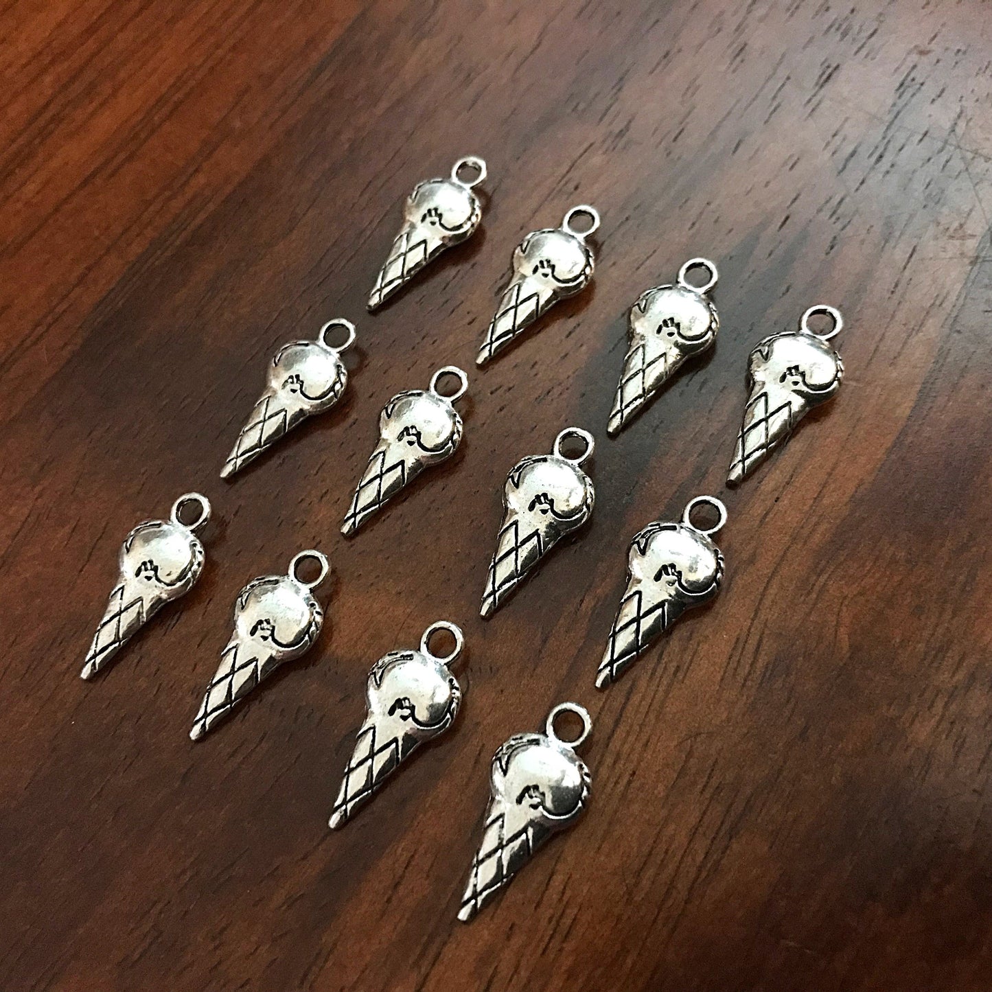 20 Ice Cream Cone Charms, Ice Cream Bar Charms, Ice Cream Charms, Popsicle Charms, Antique Silver Ice Cream Charms, Fudge Popsicle, Findings