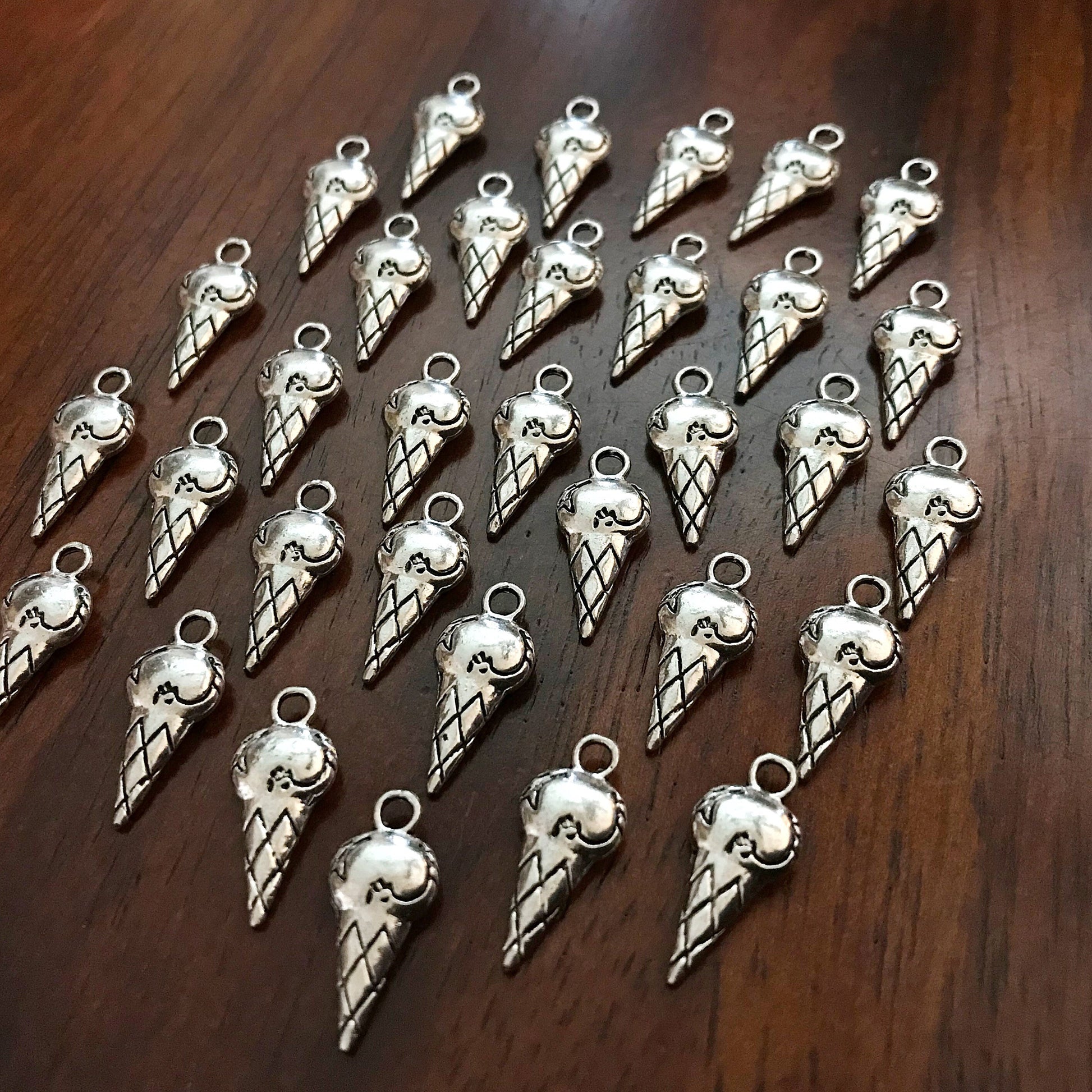 40 Ice Cream Cone Charms, Ice Cream Bar Charms, Ice Cream Charms, Popsicle Charms, Antique Silver Ice Cream Charms, Fudge Popsicle, Findings