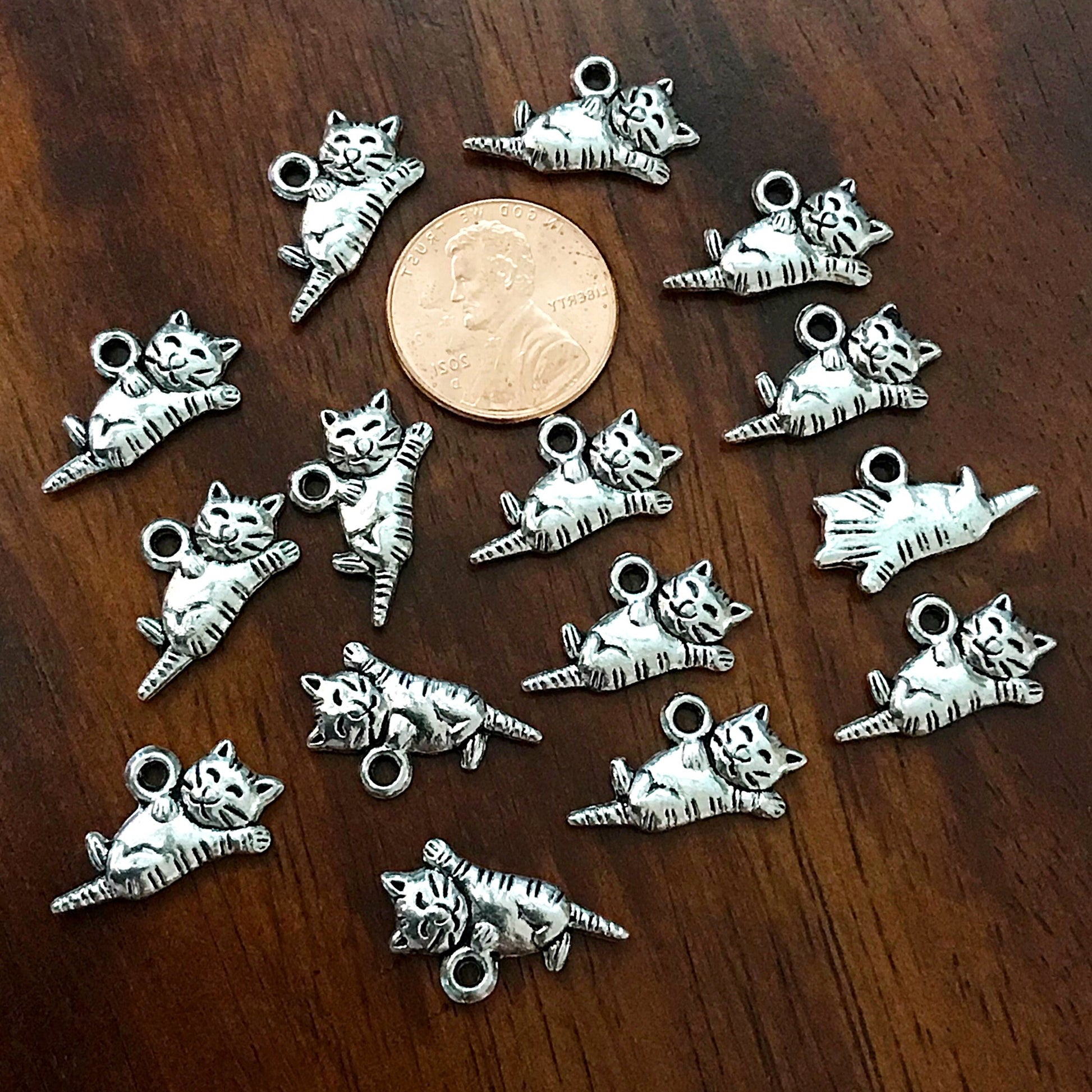 20pcs, Cat Charms, Antique Silver Cat Charms, 3D Cat Charms, Kitten Charms, Feline Charms, Kitty Cat Charms, Silver Cat Charms, Findings