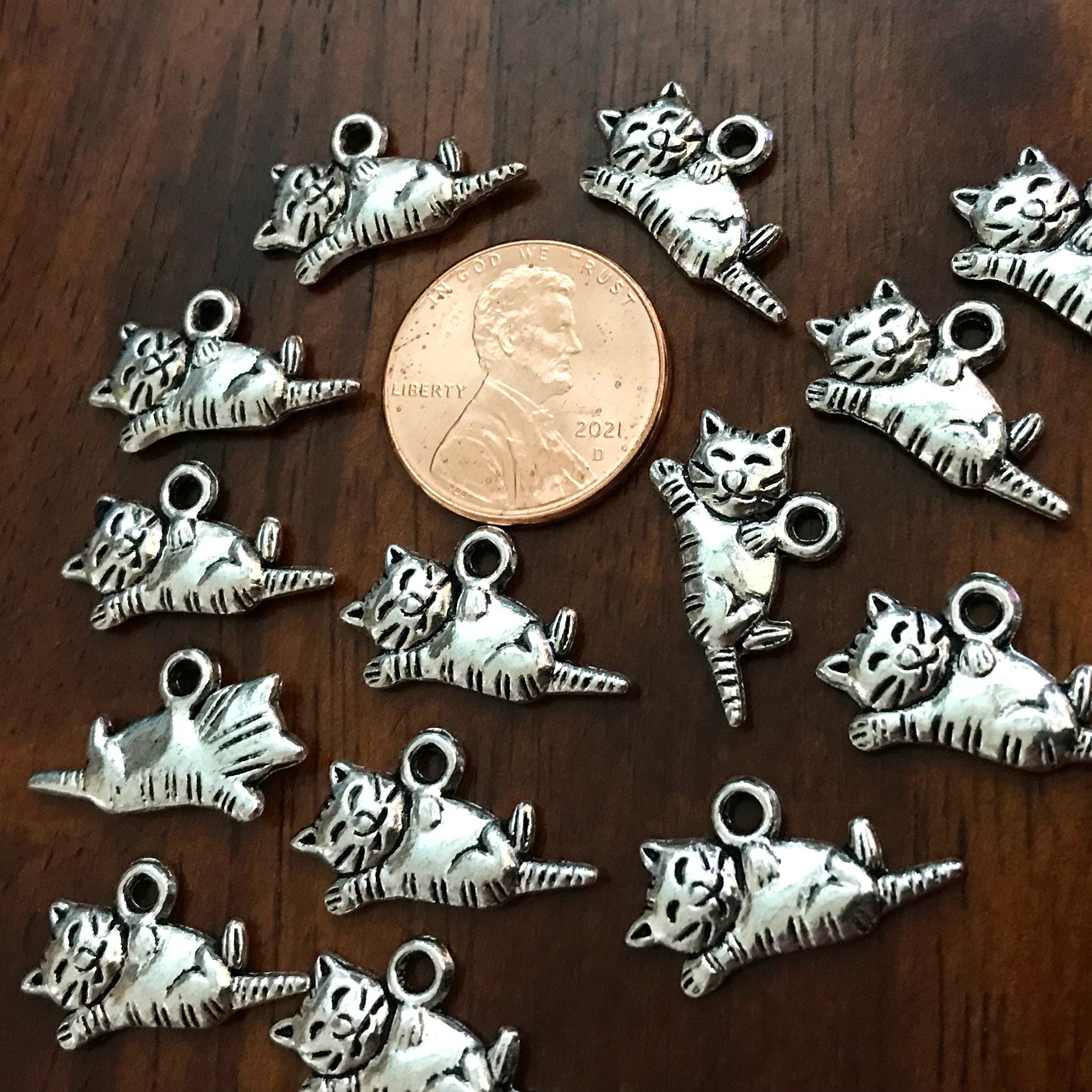 20pcs, Cat Charms, Antique Silver Cat Charms, 3D Cat Charms, Kitten Charms, Feline Charms, Kitty Cat Charms, Silver Cat Charms, Findings