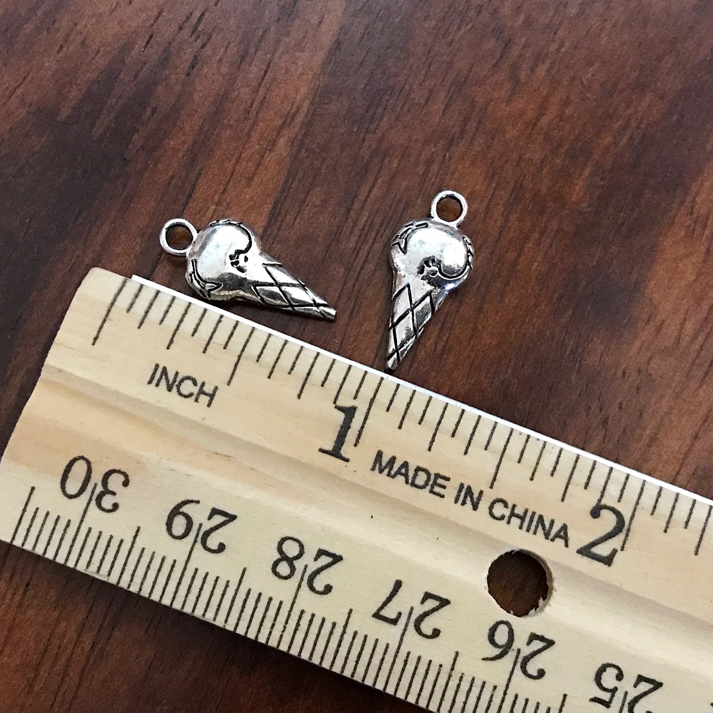 40 Ice Cream Cone Charms, Ice Cream Bar Charms, Ice Cream Charms, Popsicle Charms, Antique Silver Ice Cream Charms, Fudge Popsicle, Findings