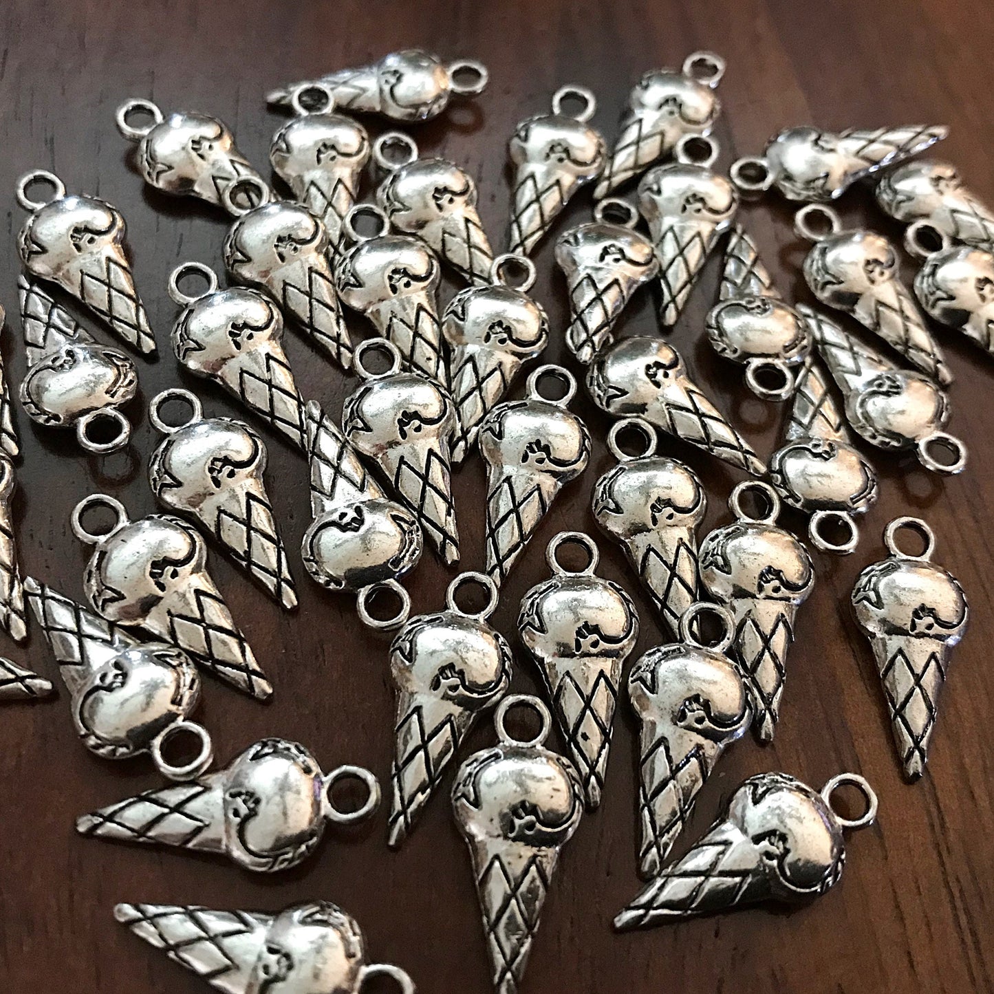 40 Ice Cream Cone Charms, Ice Cream Bar Charms, Ice Cream Charms, Popsicle Charms, Antique Silver Ice Cream Charms, Fudge Popsicle, Findings