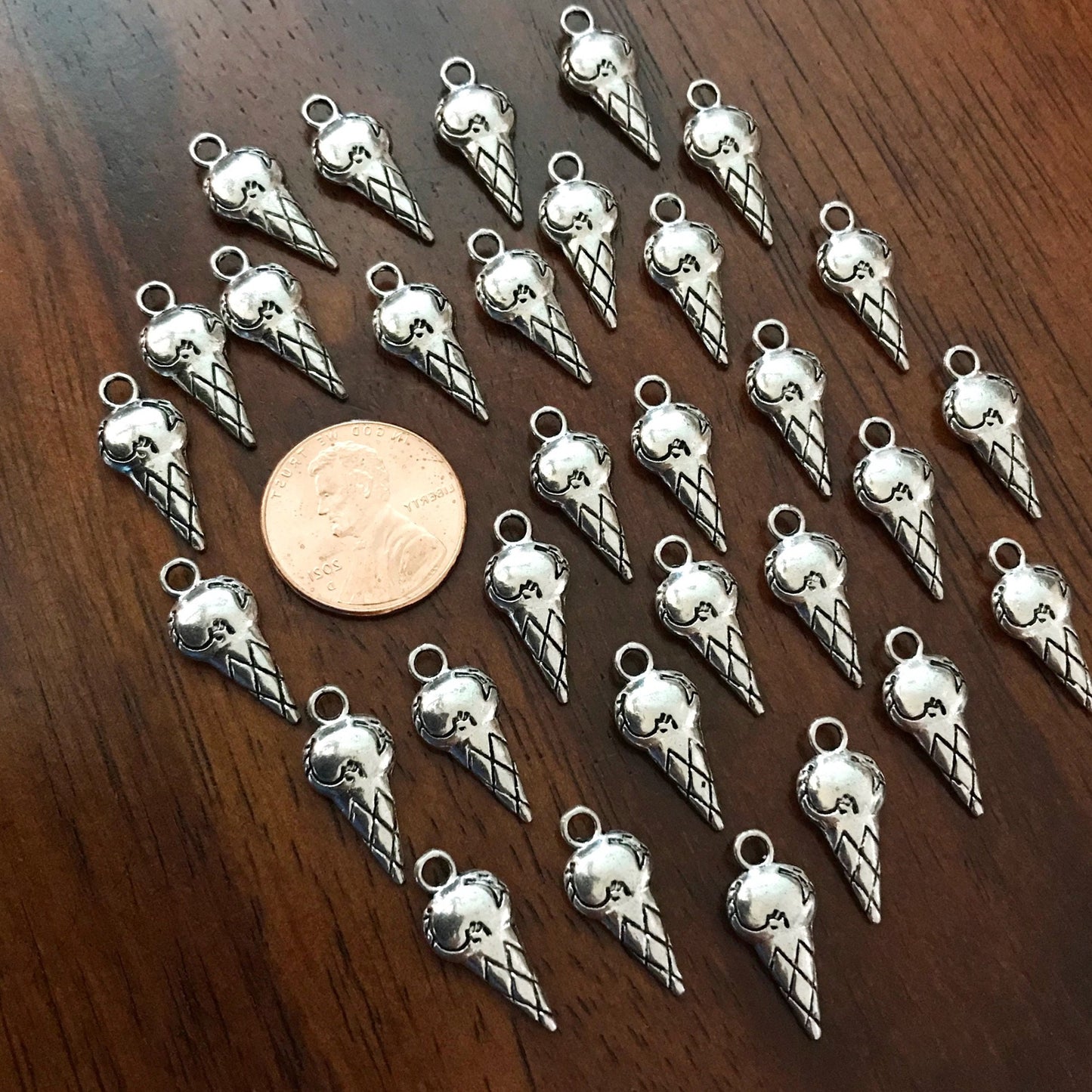 20 Ice Cream Cone Charms, Ice Cream Bar Charms, Ice Cream Charms, Popsicle Charms, Antique Silver Ice Cream Charms, Fudge Popsicle, Findings