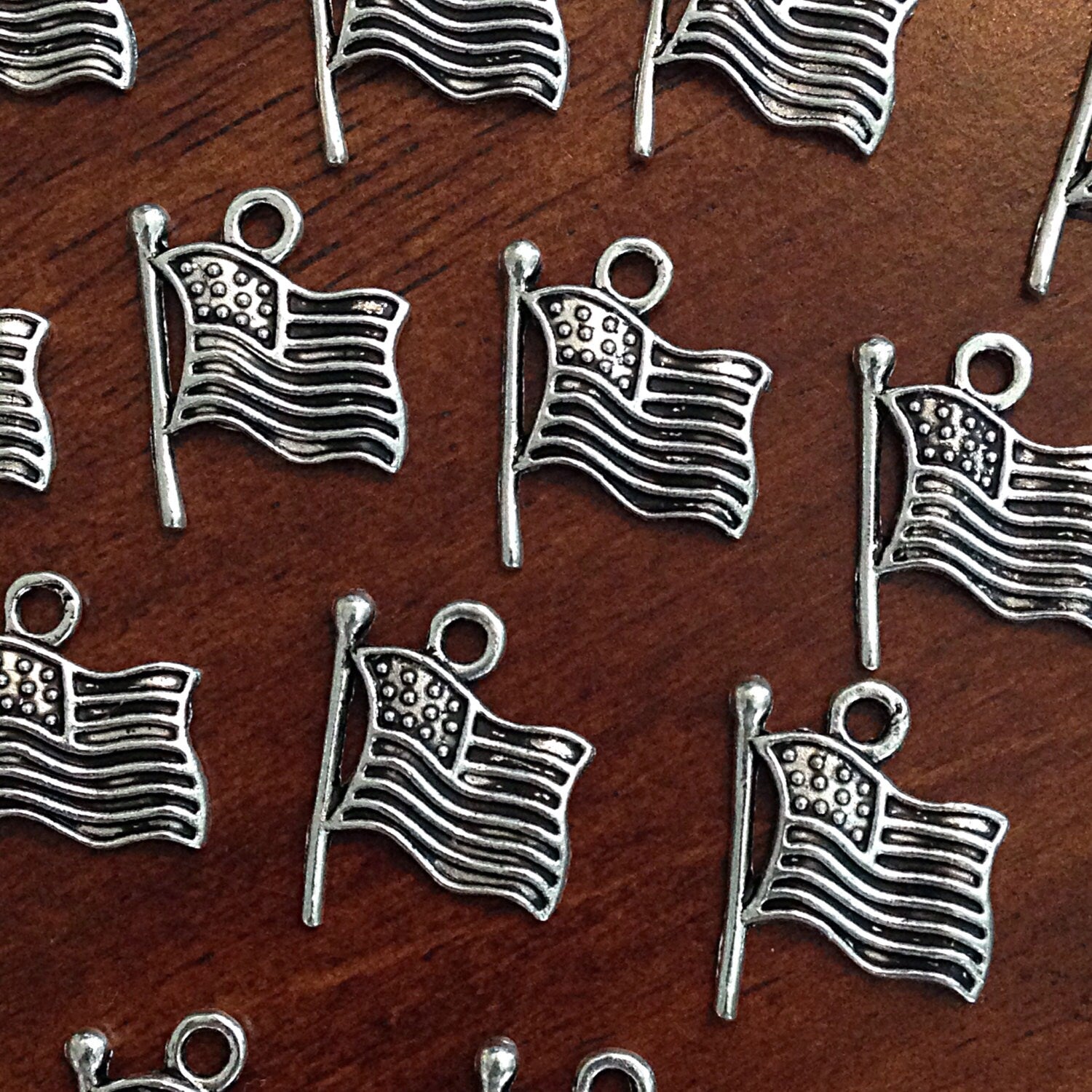 40pcs, Flag Charms, Antique Silver Charms, Flag Charms,American Flag Charms, Strar and Stripes Charms, Findings, Jewelry and Craft Supplies