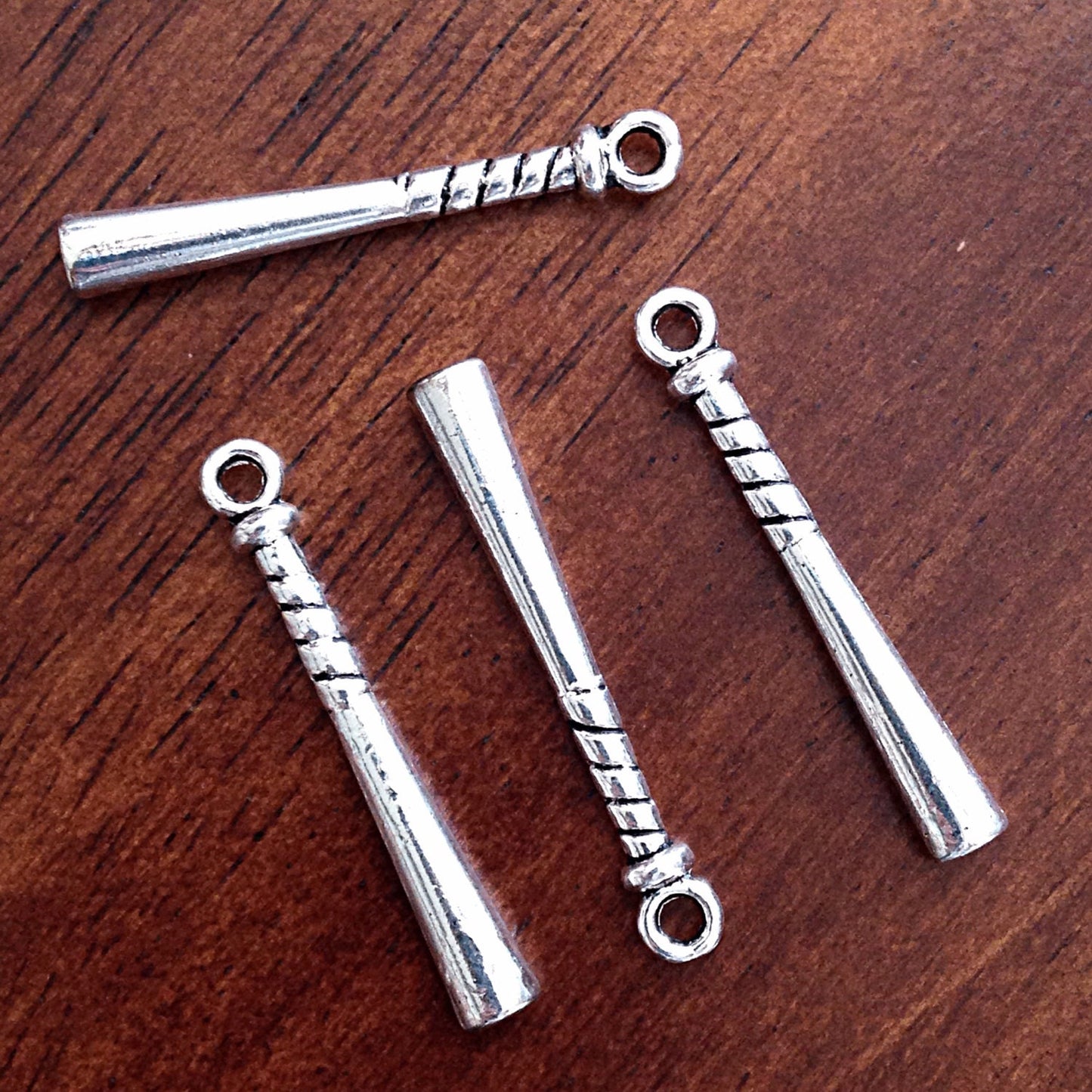 Bulk 20 Baseball Bat Charms, Antique Silver Charms, Double Sidec Bat, 3-D Bat, Baseball Bat Charms, Jewelry and Craft Supplies, Findings