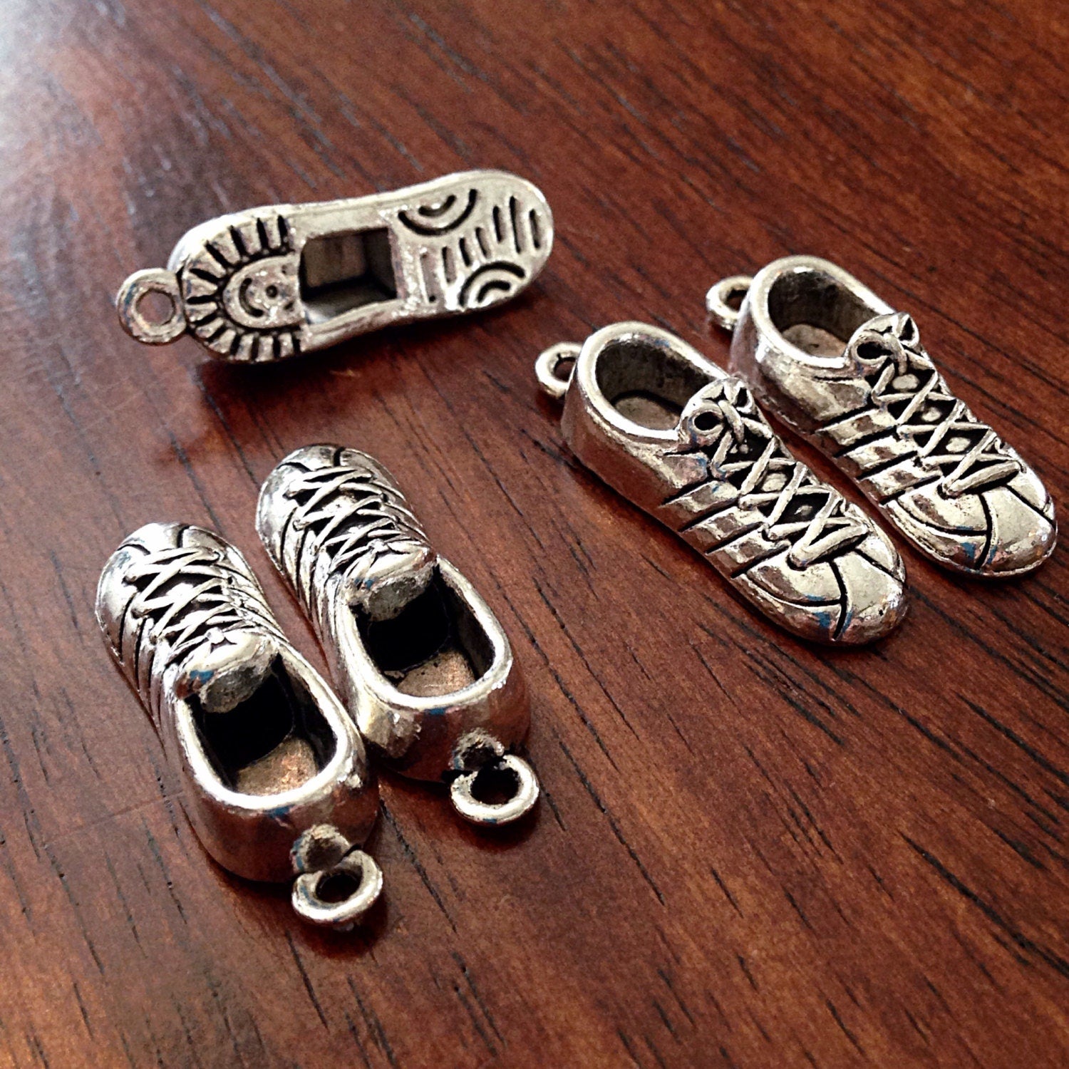 8pcs Tennis Shoe Charms, Shoe Charms, 3D Shoes Charms Sneaker Charms, Basketball Charms, Sports Charms, Tools and Craft Supplies, Findings