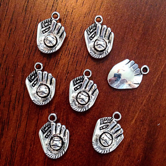 Bulk 20 Baseball Glove Charms, Antique Silver Glove Charms, Baseball Mitt Charms, Sports Charms, Craft and Jewelry Supplies, Findings
