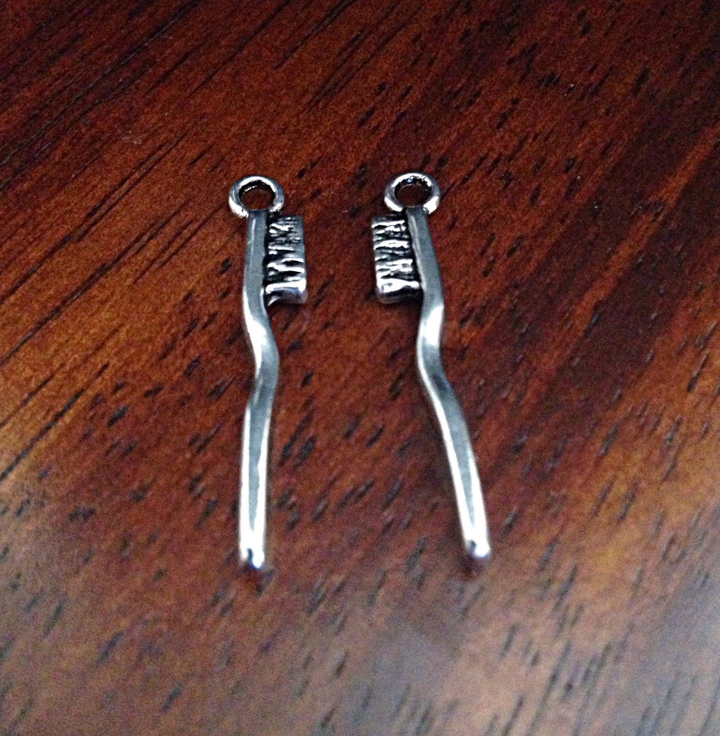 8pcs, Toothbrush Charms, Antique Silver Toothbrush Charms, 3-D Toothbrush Charms, Double Sided Toothbrush Charms, Findings, Jewelry Supplies