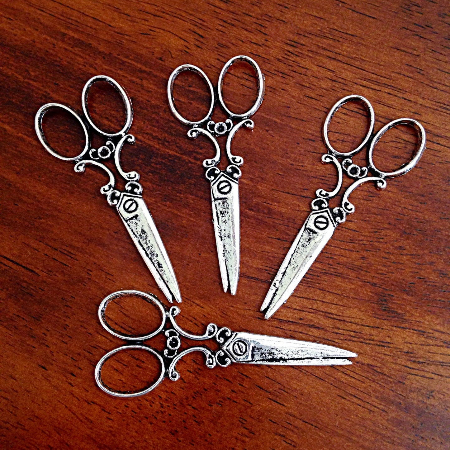 5 Scissors Charms, Antique Silver Charms, Silver Scissors Pendants, Sewings Charms, Scissor Charms, Findings, Jewelry and Craft Supplies