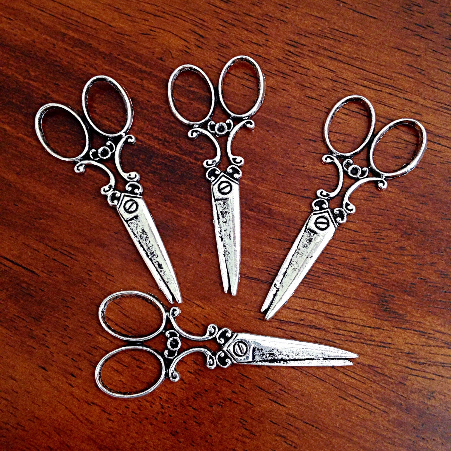 5 Scissors Charms, Antique Silver Charms, Silver Scissors Pendants, Sewings Charms, Scissor Charms, Findings, Jewelry and Craft Supplies