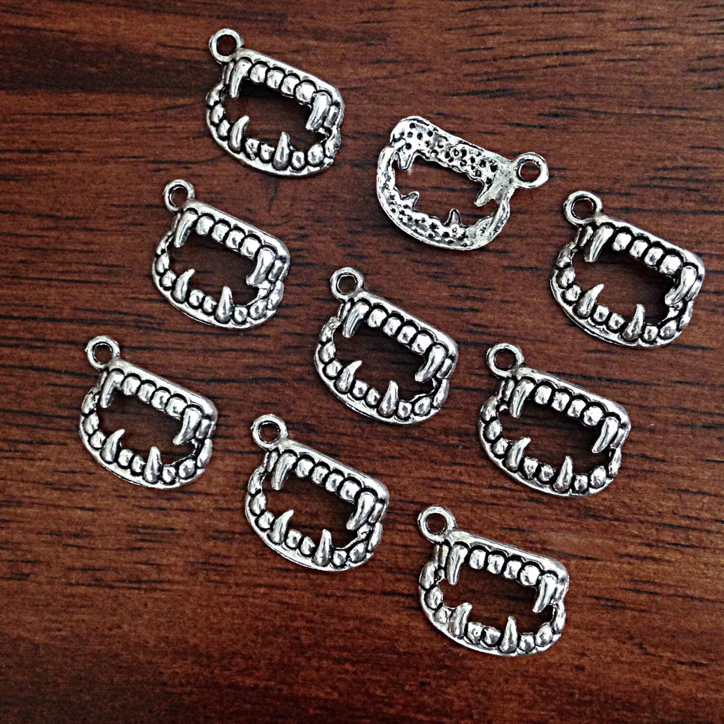 12 Vampire Teeth Charms, Antique Silver Charms, Fangs Charms, Silver Vampire Teeth Charms, Jewelry and Craft Supplies, Findings