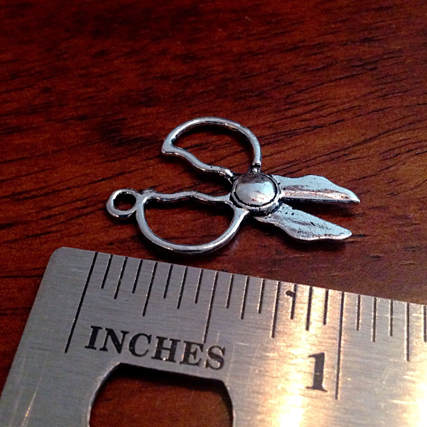 15 Scissors Charms, Antique Silver Charms, Silver Scissors Pendants, Sewings Charms, Scissor Charms, Findings, Jewelry and Craft Supplies