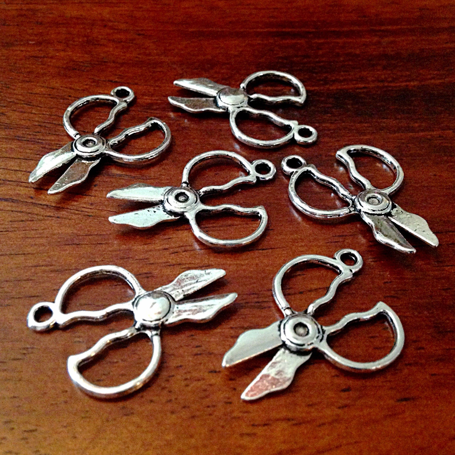 15 Scissors Charms, Antique Silver Charms, Silver Scissors Pendants, Sewings Charms, Scissor Charms, Findings, Jewelry and Craft Supplies