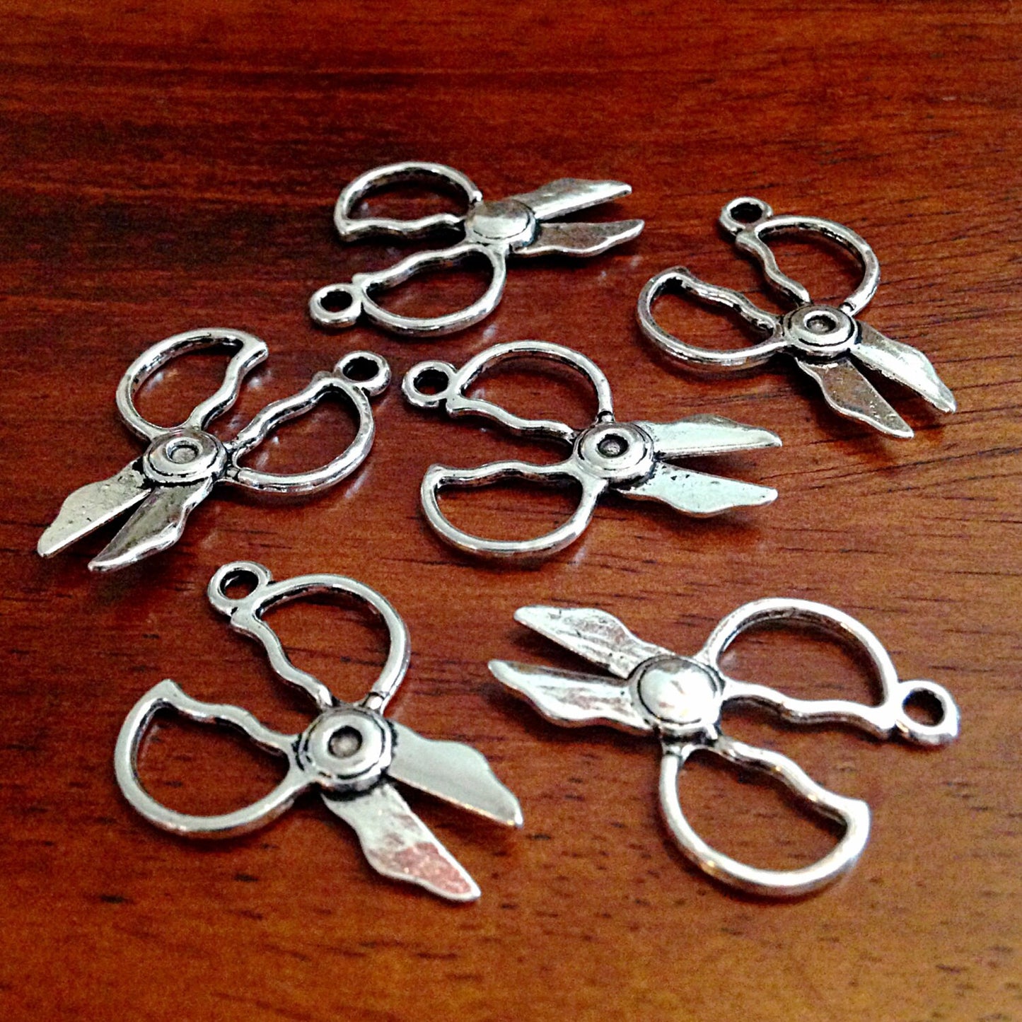 15 Scissors Charms, Antique Silver Charms, Silver Scissors Pendants, Sewings Charms, Scissor Charms, Findings, Jewelry and Craft Supplies