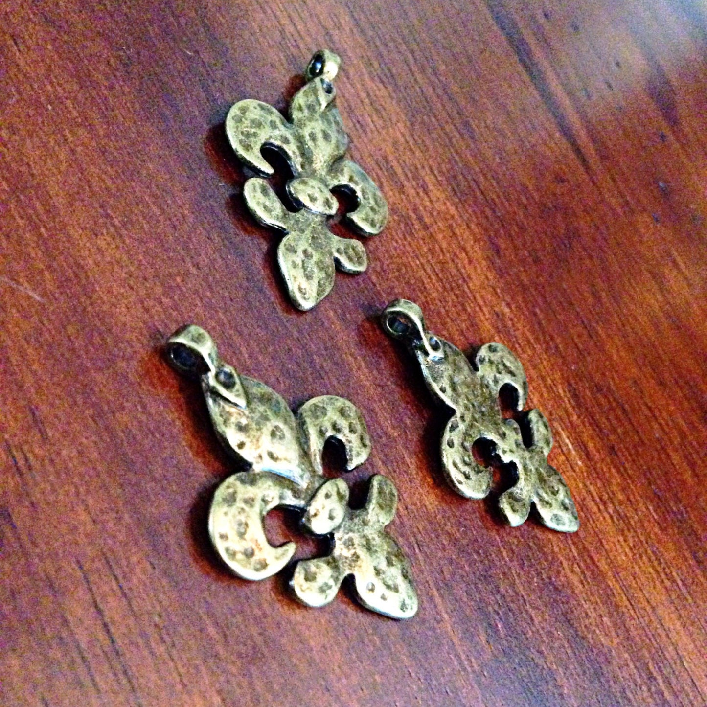 Bulk 8 Fleur De Lis Charms, Antique Bronze Charms, Double Sided Charms, Mardi Gras Charms, Findings, Crafting and Jewelry Supplies