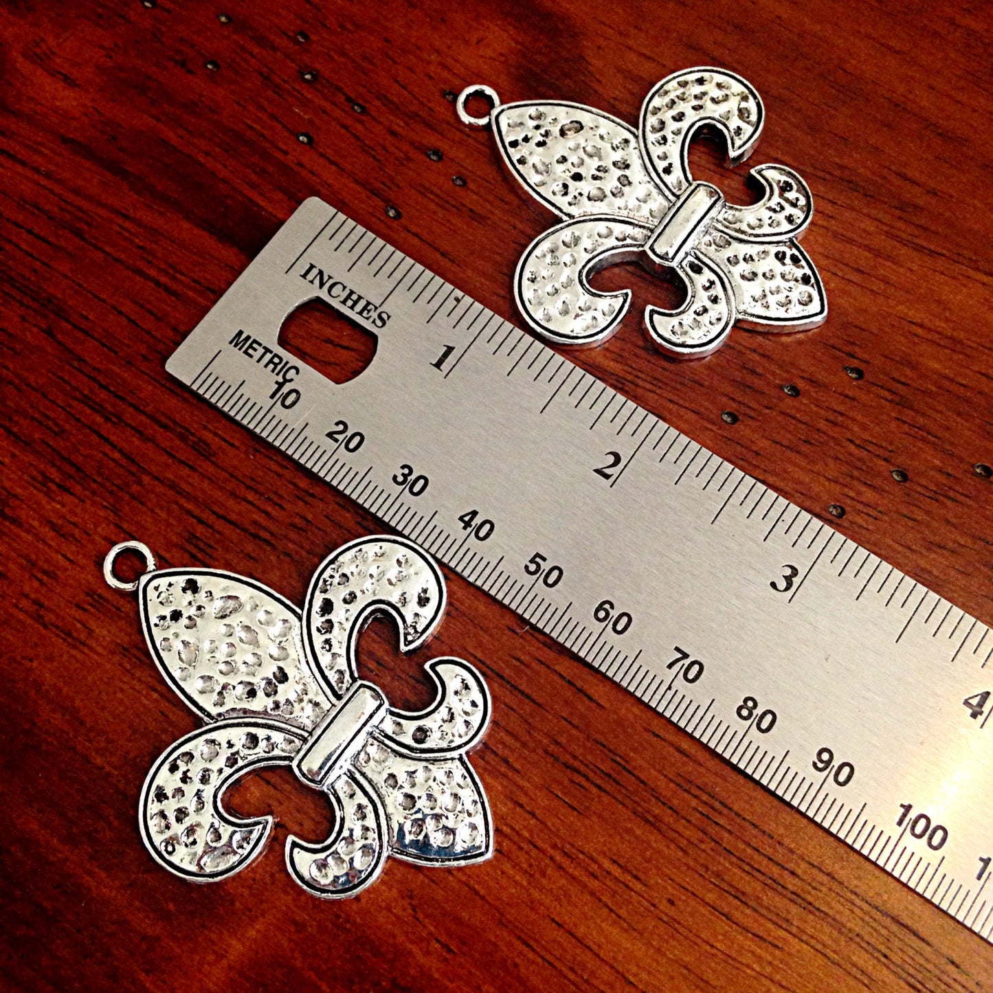 2 Large Fleur De Lis Pendants, Antique Silver Charms, New Orleans Saints Charms, Mardi Gras Charms, Findings, Crafting and Jewelry Supplies