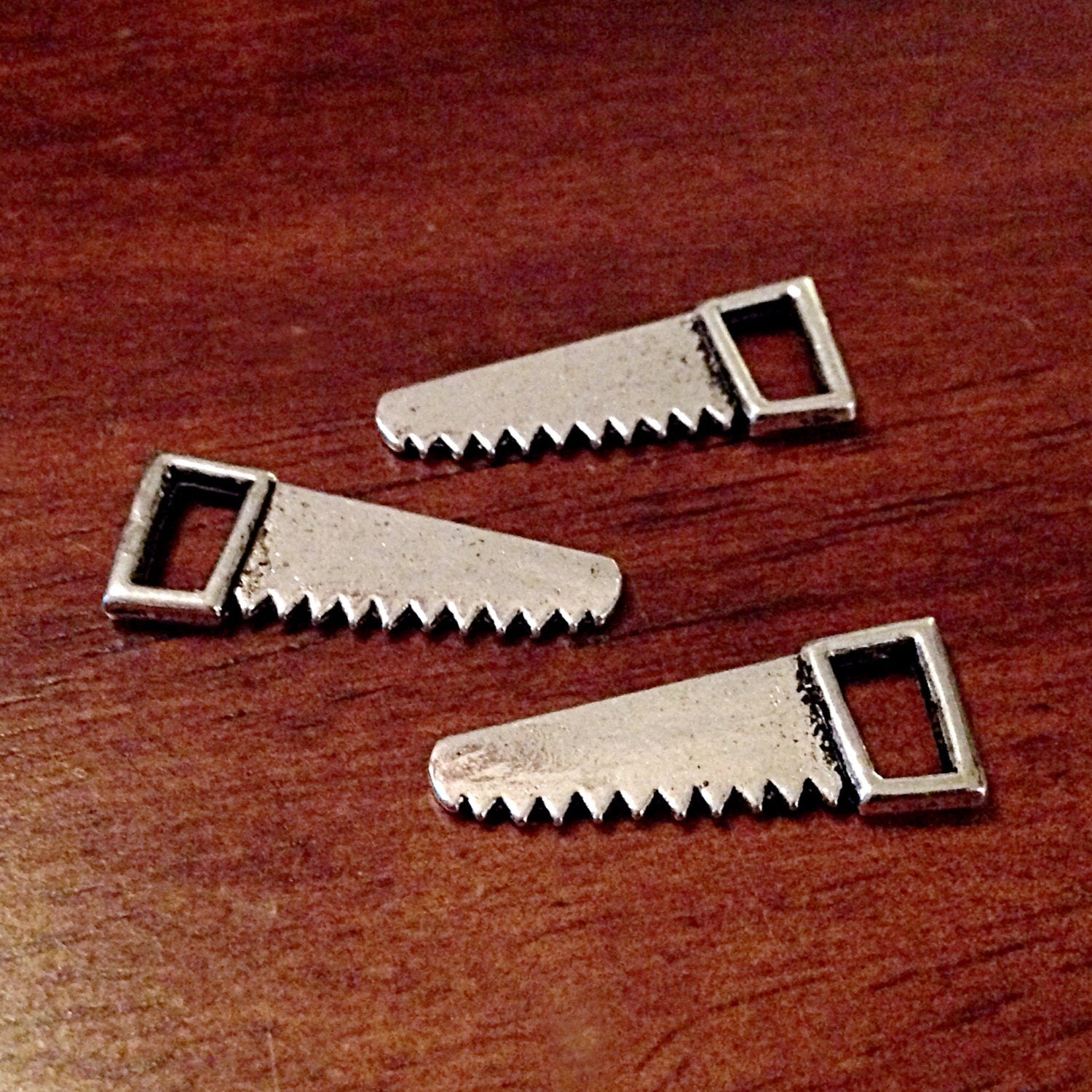 BULK 25 Saw Charms, Antique Silver Charms, Hand Saw Charms, Tools Charms, Men's Charms, Blade Charms, Jewelry and Craft Supplies, Findings