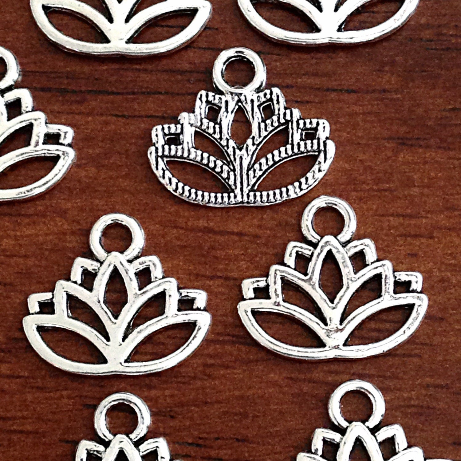 40pcs, Lotus Charms, Lotus Flower Charm, Lotus Pendants, Flower Charms, Lotus Flower Pendants, Yoga Charms, Zen Charms, Lotus, Findings