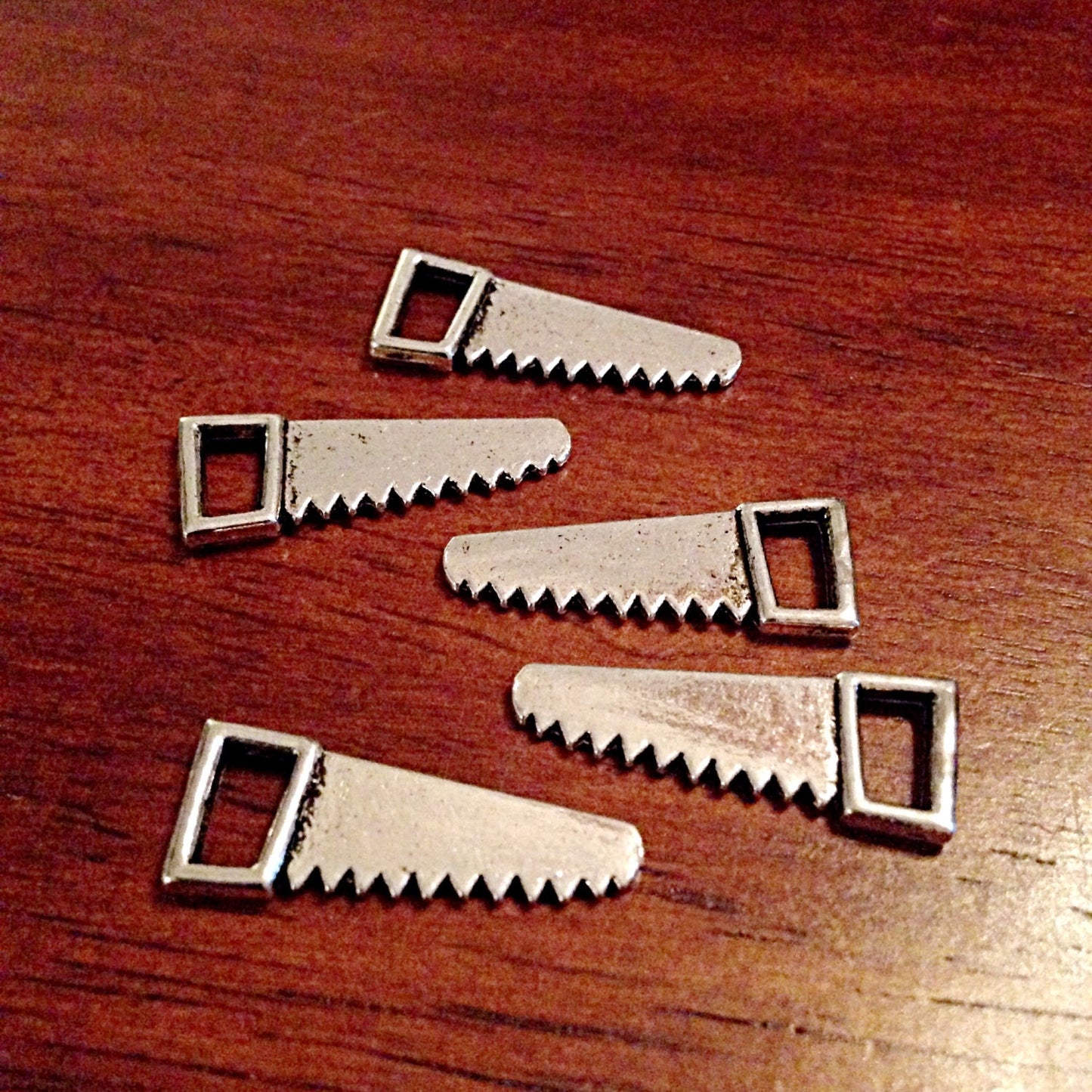 BULK 25 Saw Charms, Antique Silver Charms, Hand Saw Charms, Tools Charms, Men's Charms, Blade Charms, Jewelry and Craft Supplies, Findings