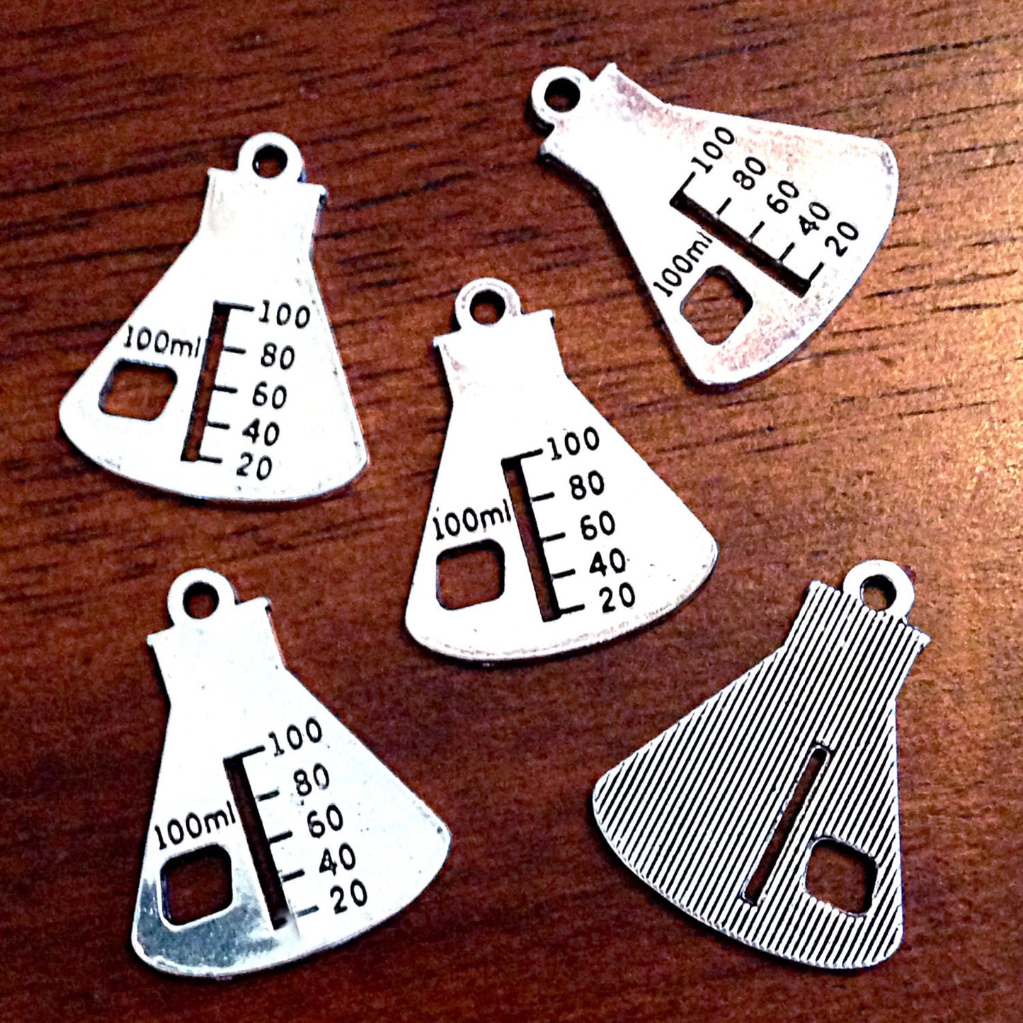Bulk 15 Beaker Pendants, Antique Silver Charms, Beaker Charms, Chemistry Charms, Science Charms, Finding, Charm, Craft and Jewelry Supplies