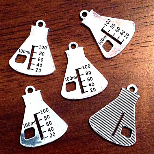 Bulk 15 Beaker Pendants, Antique Silver Charms, Beaker Charms, Chemistry Charms, Science Charms, Finding, Charm, Craft and Jewelry Supplies