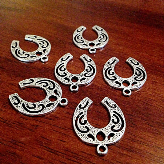 15 Silver Horseshoe Pendants, Antique Silver Charms, Horseshoe Charms, Western Charms, Horseshoe, Craft and Jewelry Supplies, Findings