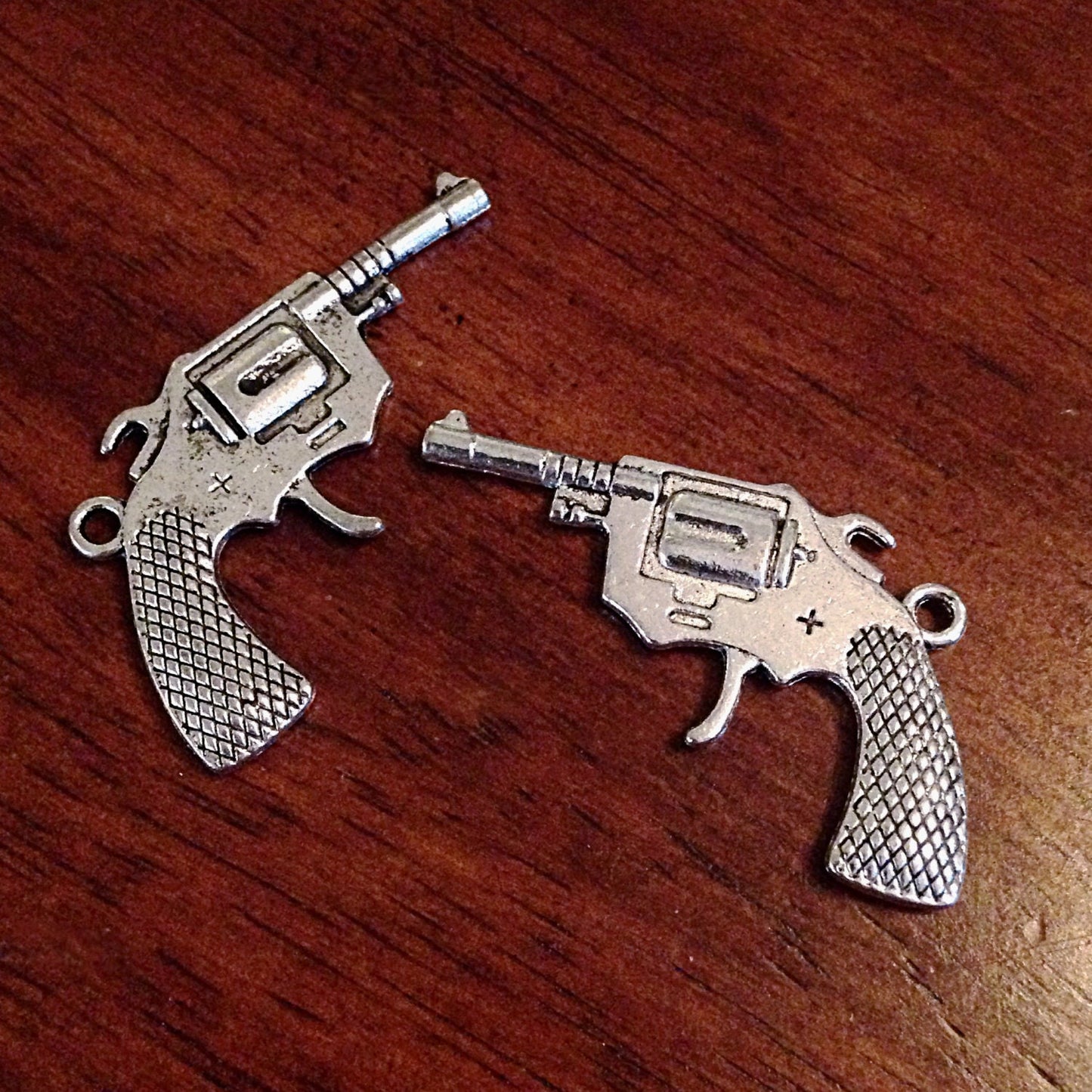 5 Large Silver Gun Charms, Antique Silver Charms, Revolver Charms, Rifle Charms, 3D Pistol Pendant, Jewelry and Craft Supplies, Findings